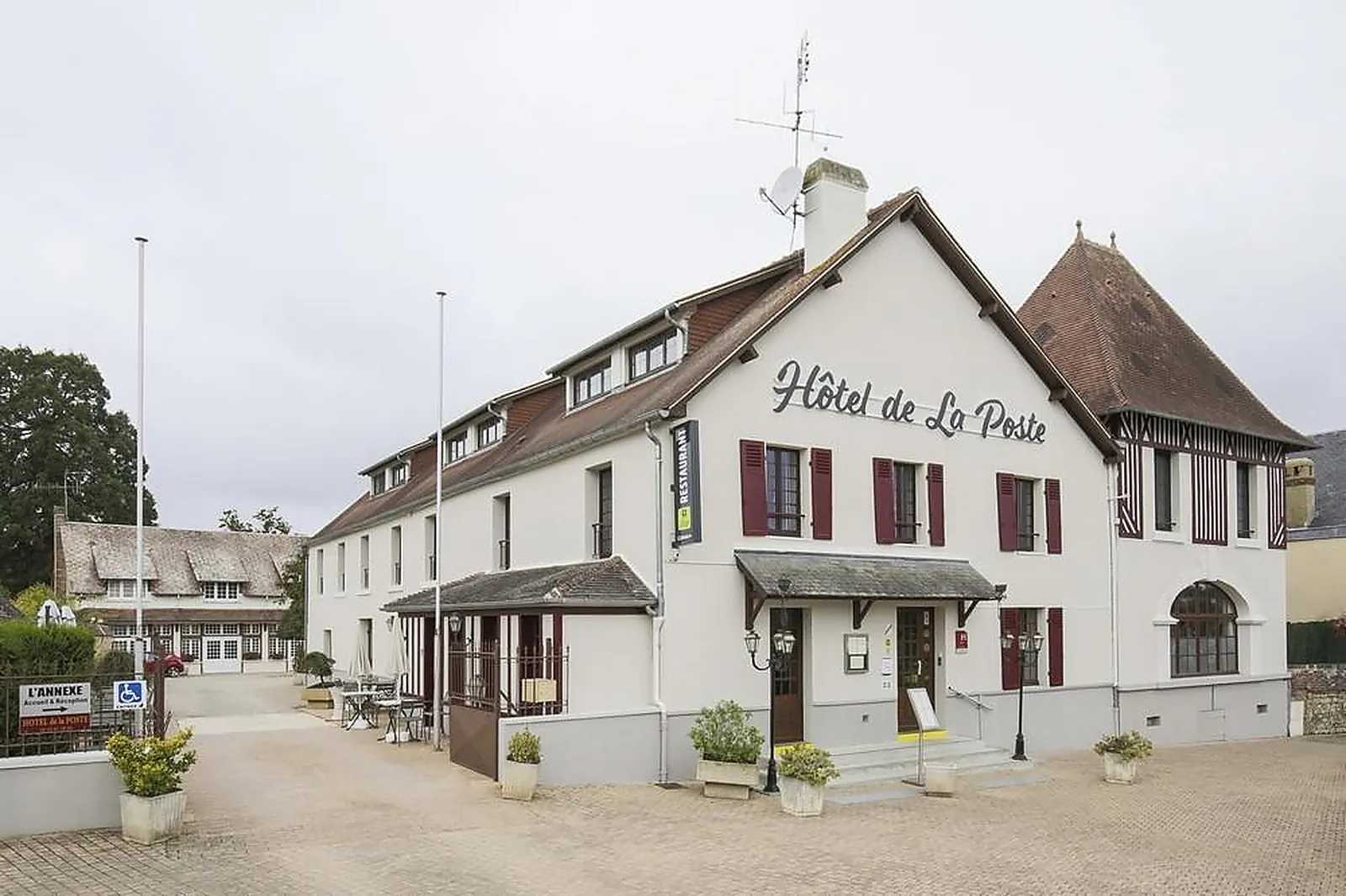 Lieux événementiels, HÔTEL RESTAURANT DE LA POSTE