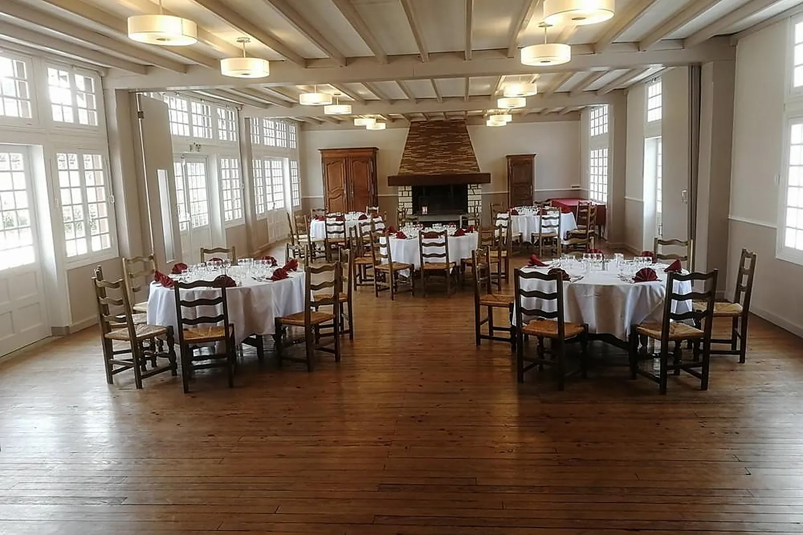 Lieux événementiels, HÔTEL RESTAURANT DE LA POSTE