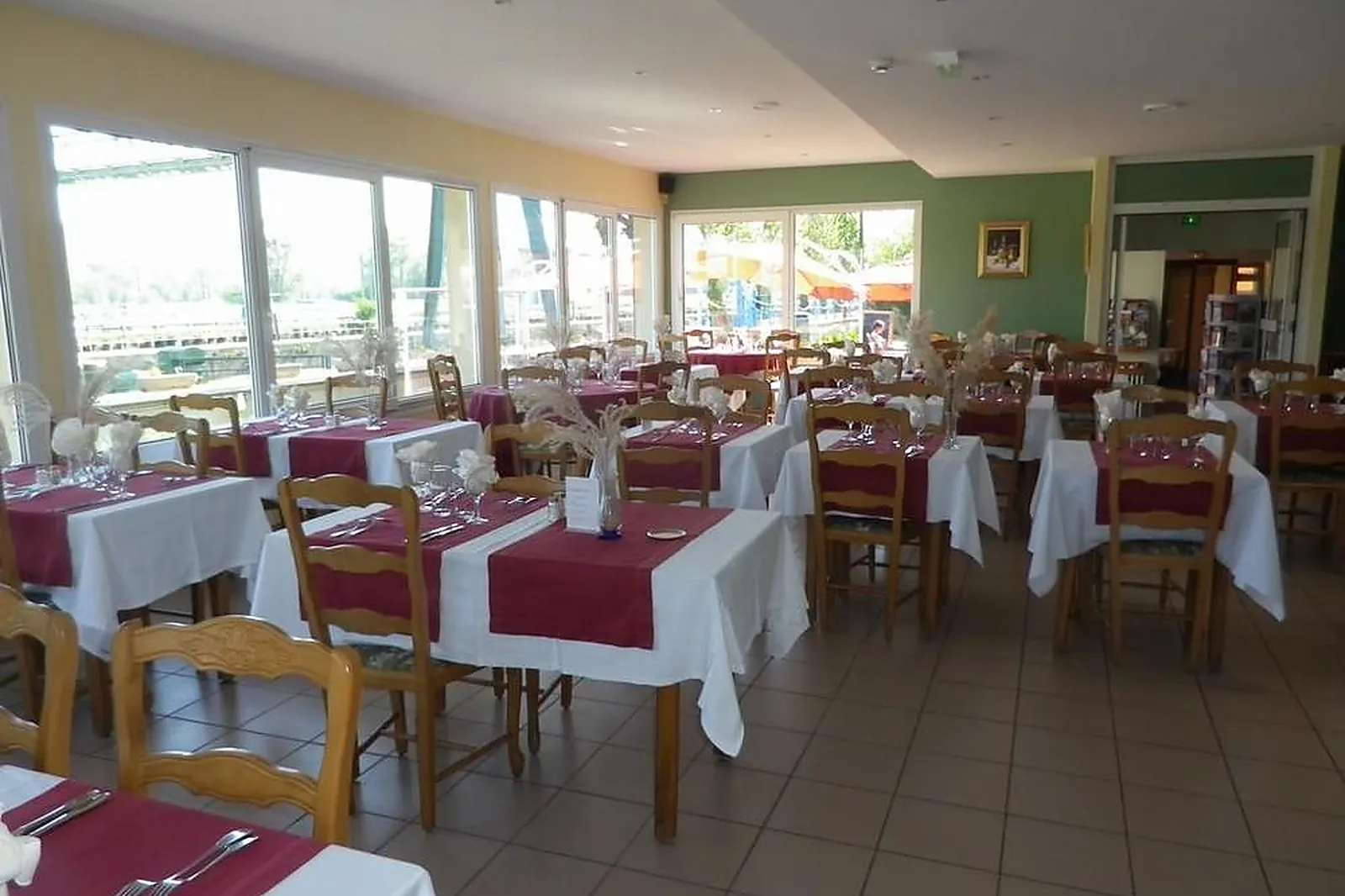 Lieux événementiels, HÔTEL RESTAURANT DES 4 ECLUSES