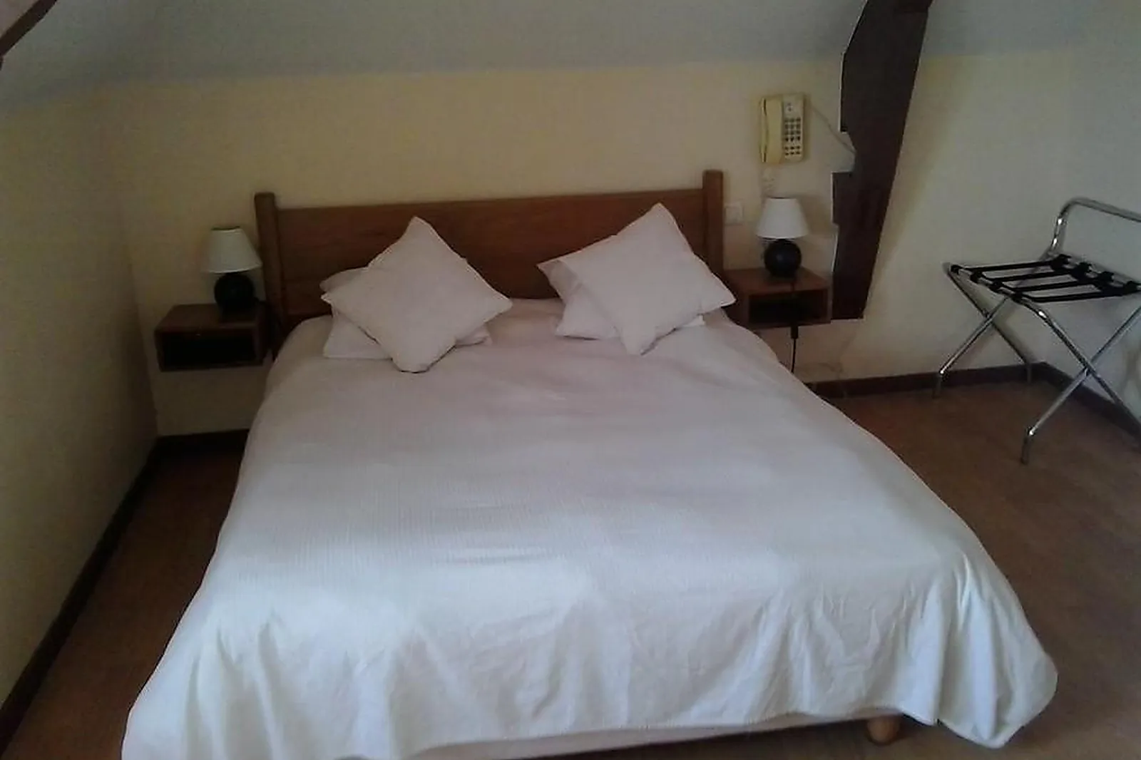 Lieux événementiels, HÔTEL RESTAURANT DES 4 ECLUSES