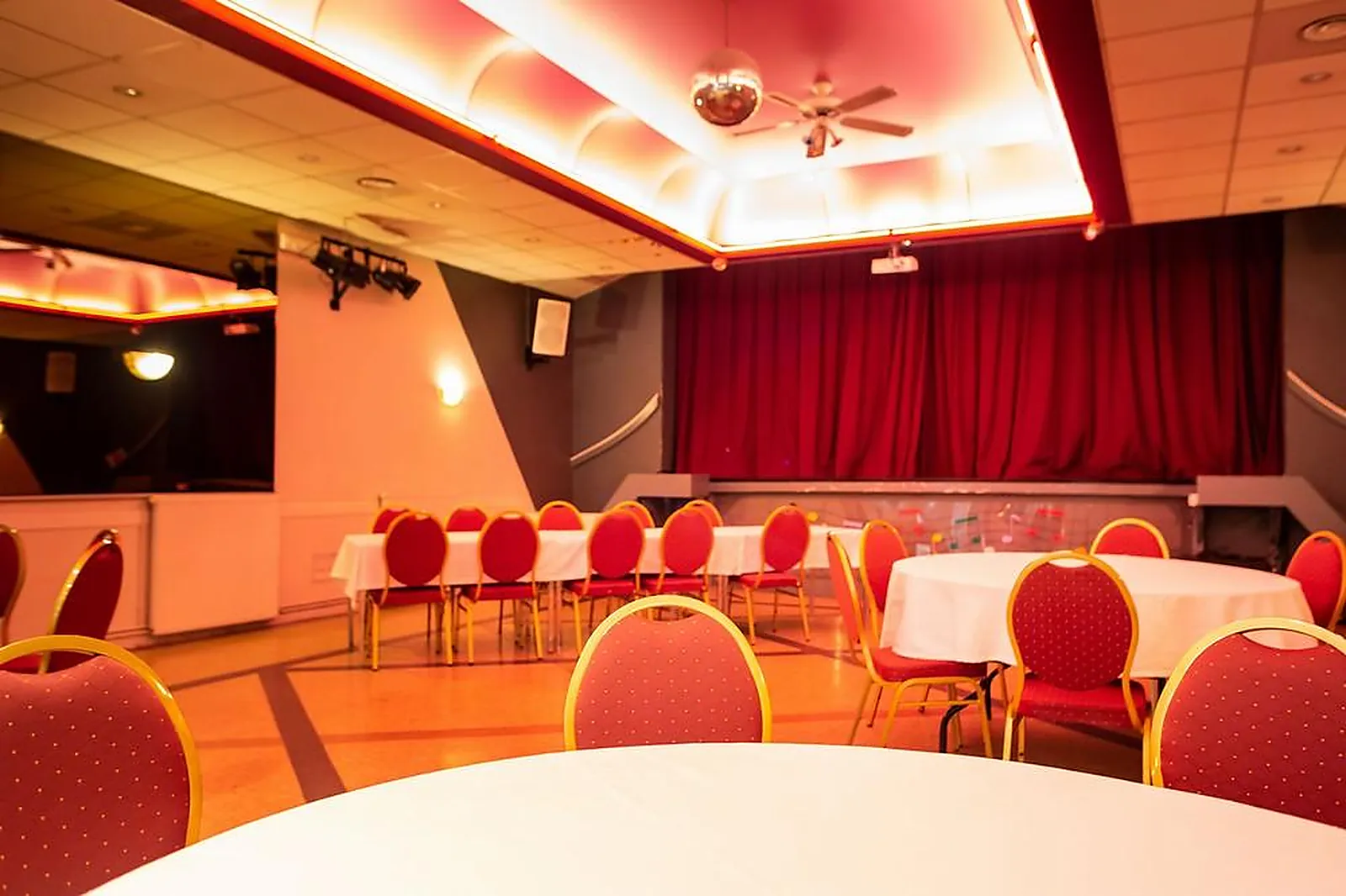 Lieux événementiels, HÔTEL RESTAURANT DU CANARD