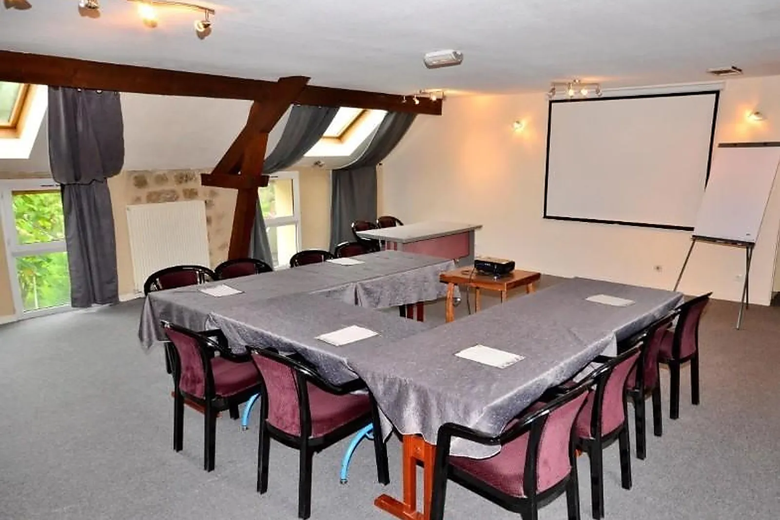 Lieux événementiels, HÔTEL RESTAURANT DU MÉE