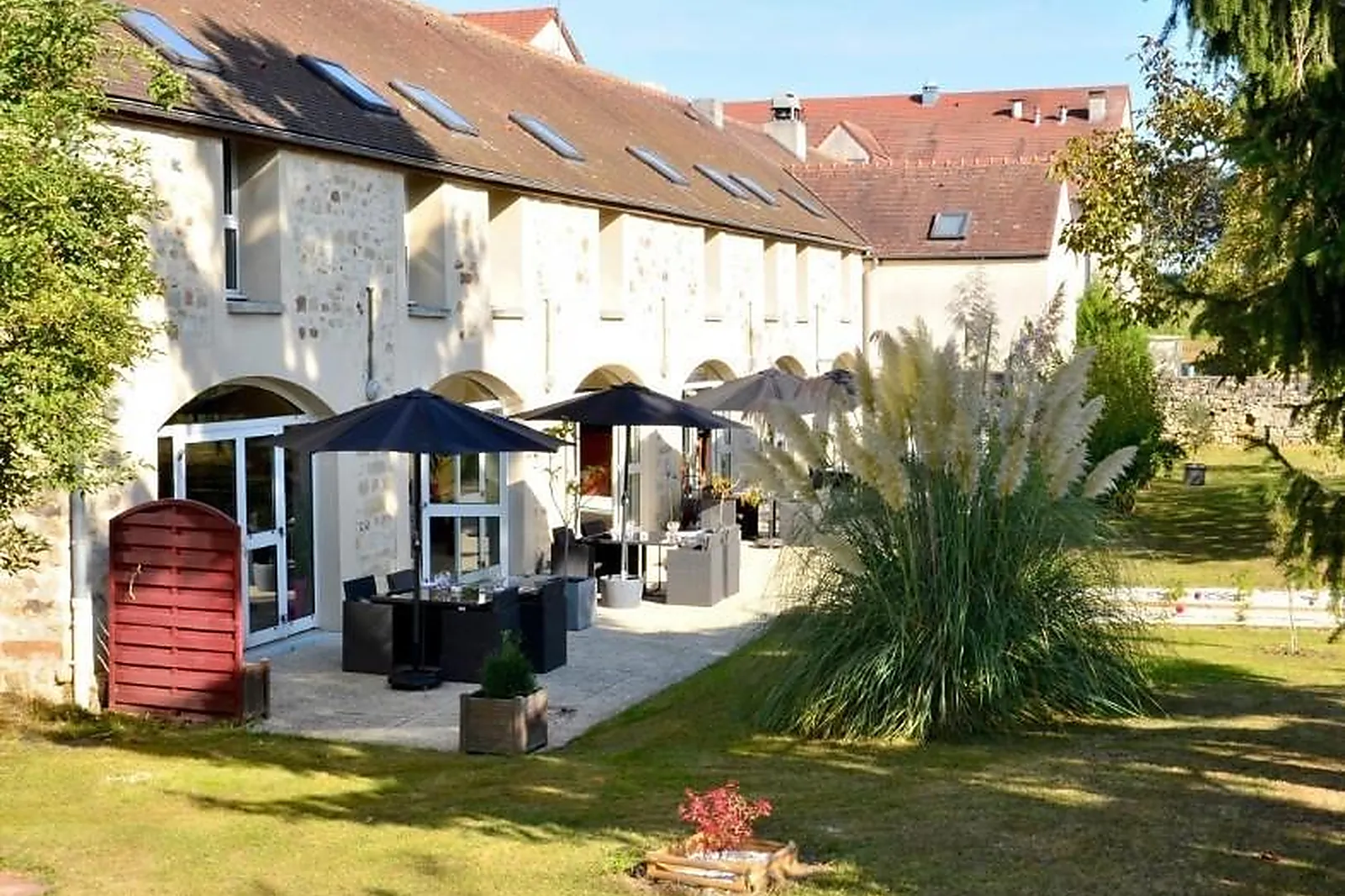 Lieux événementiels, HÔTEL RESTAURANT DU MÉE