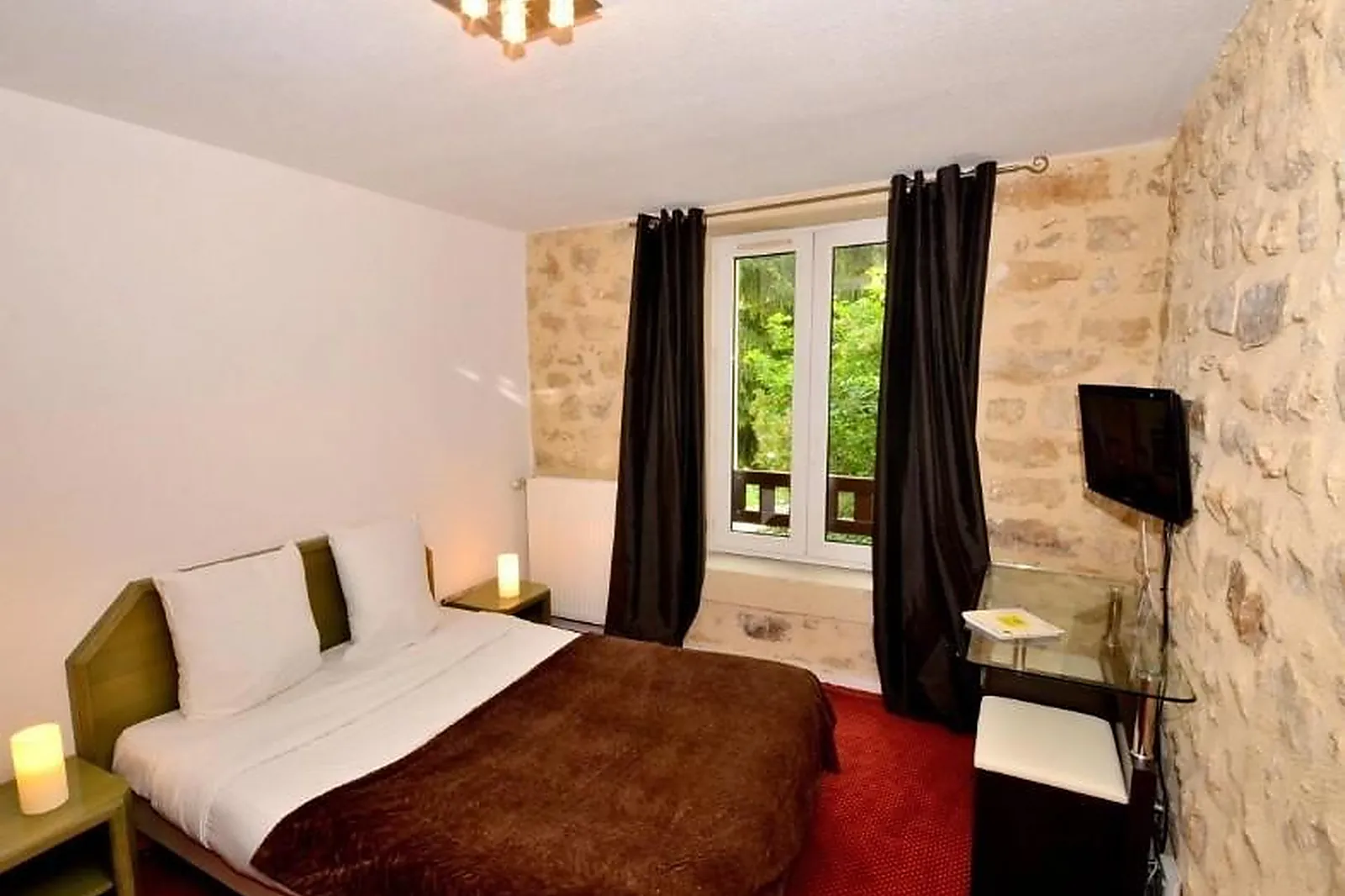 Lieux événementiels, HÔTEL RESTAURANT DU MÉE