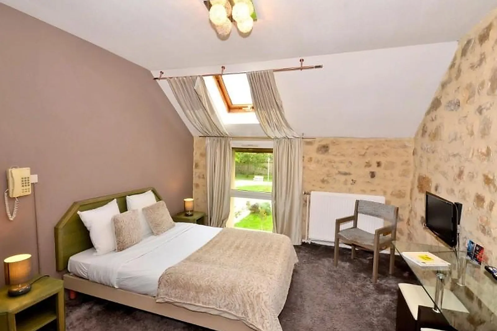 Lieux événementiels, HÔTEL RESTAURANT DU MÉE