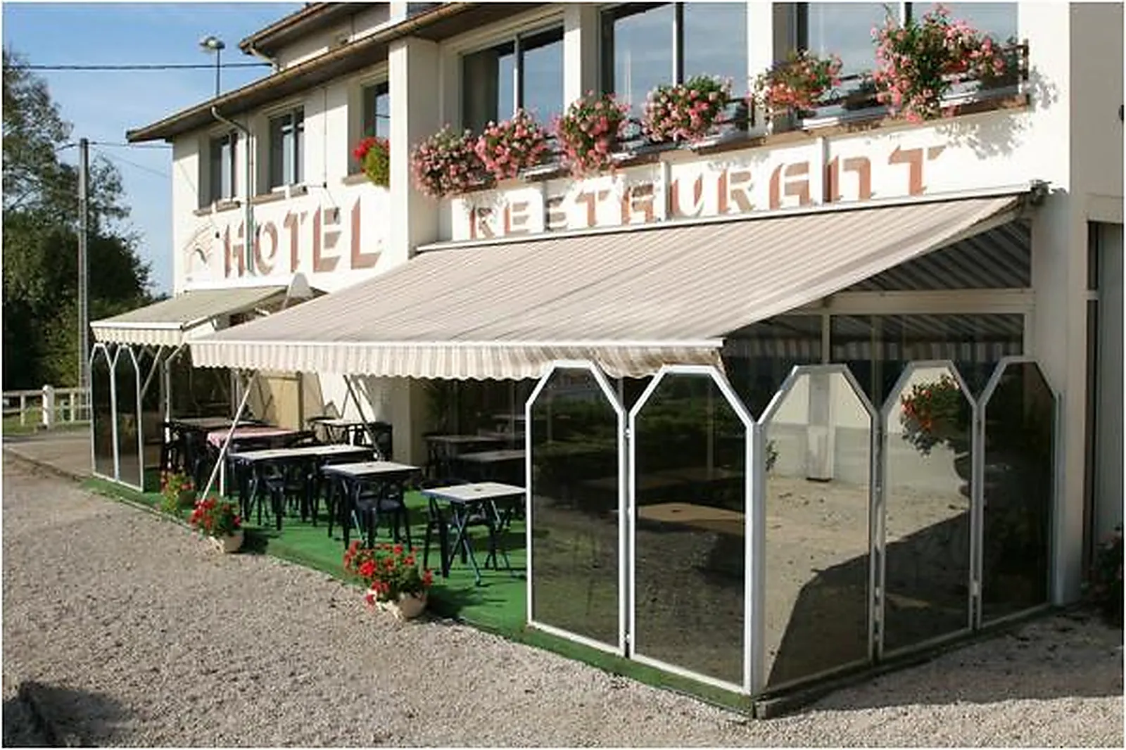 Lieux événementiels, HÔTEL RESTAURANT DU PONT DE GRATTEROCHE