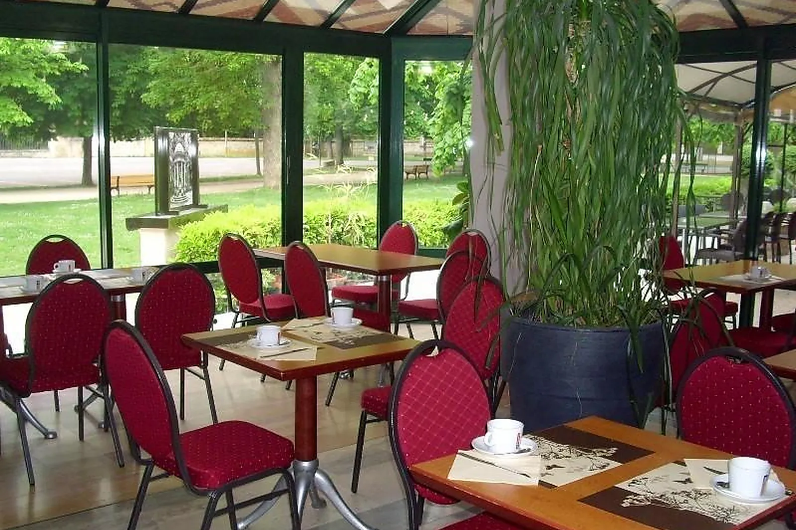 Lieux événementiels, HÔTEL RESTAURANT DU PARC DE LA COLOMBIÈRE