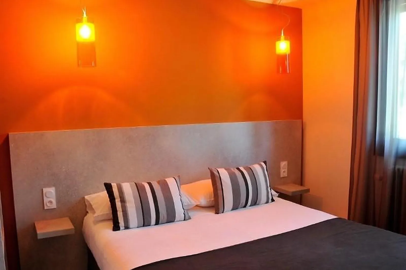 Lieux événementiels, HÔTEL RESTAURANT LA FONTAINE