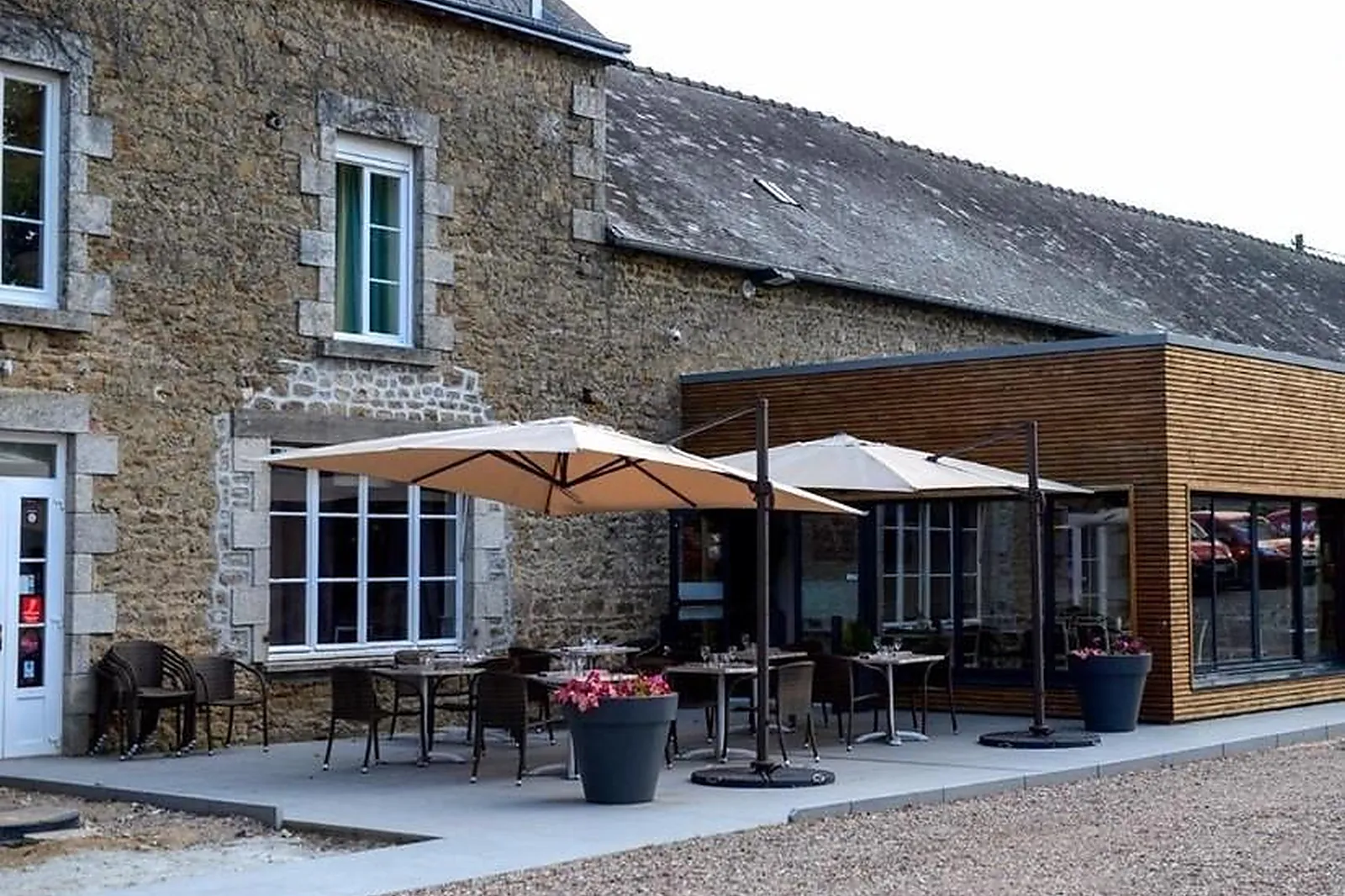 Lieux événementiels, HÔTEL RESTAURANT LA LENTILLÈRE