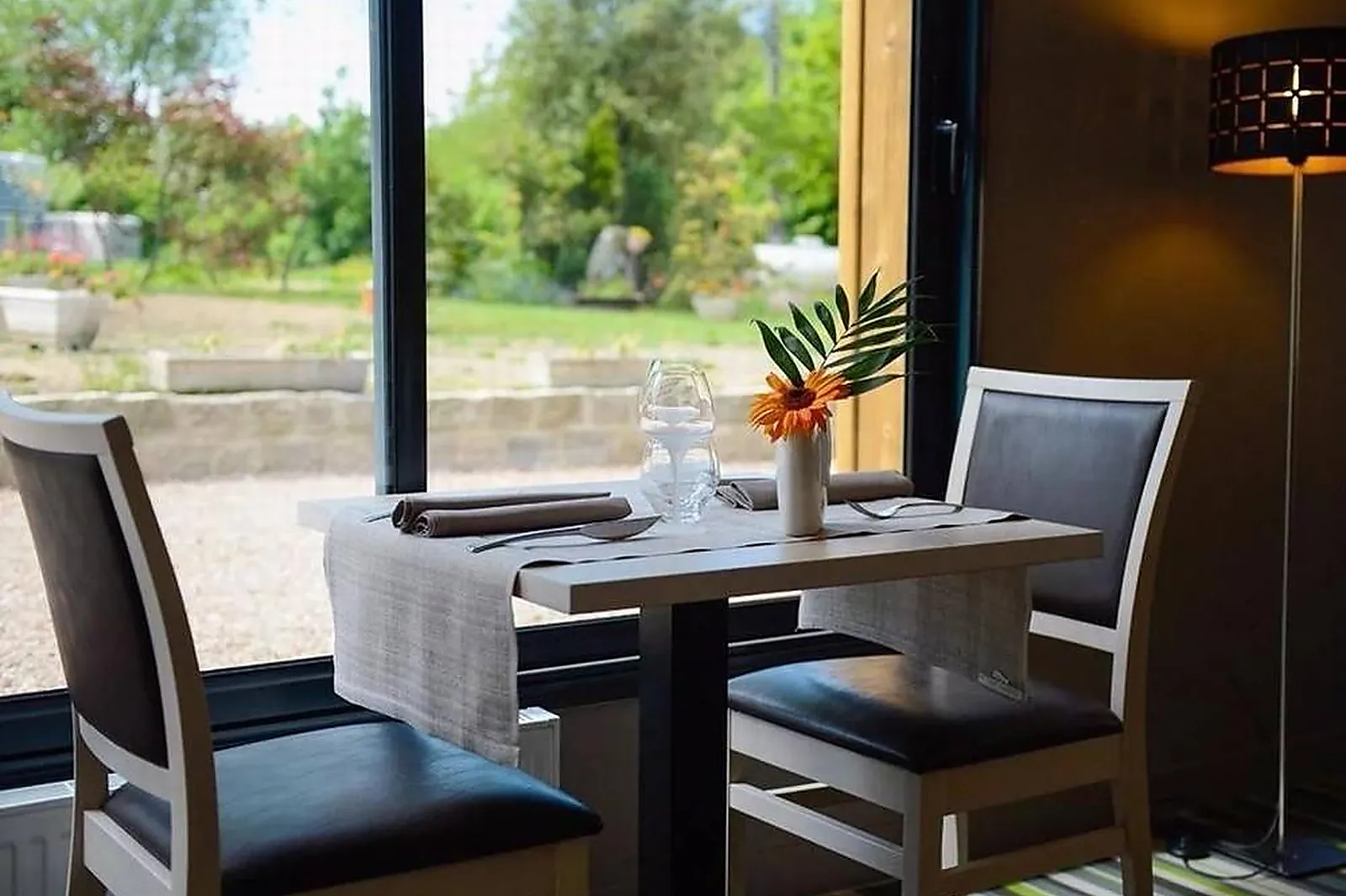 Lieux événementiels, HÔTEL RESTAURANT LA LENTILLÈRE