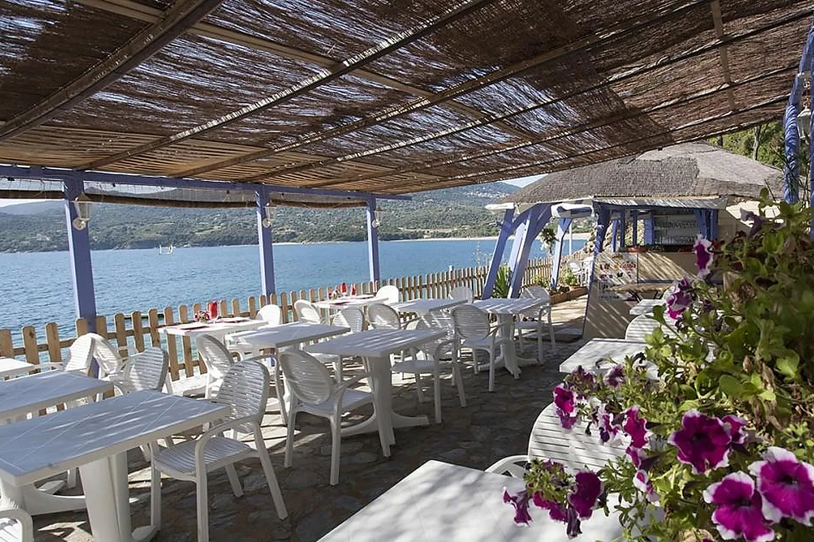 Lieux événementiels, HÔTEL ROC E MARE