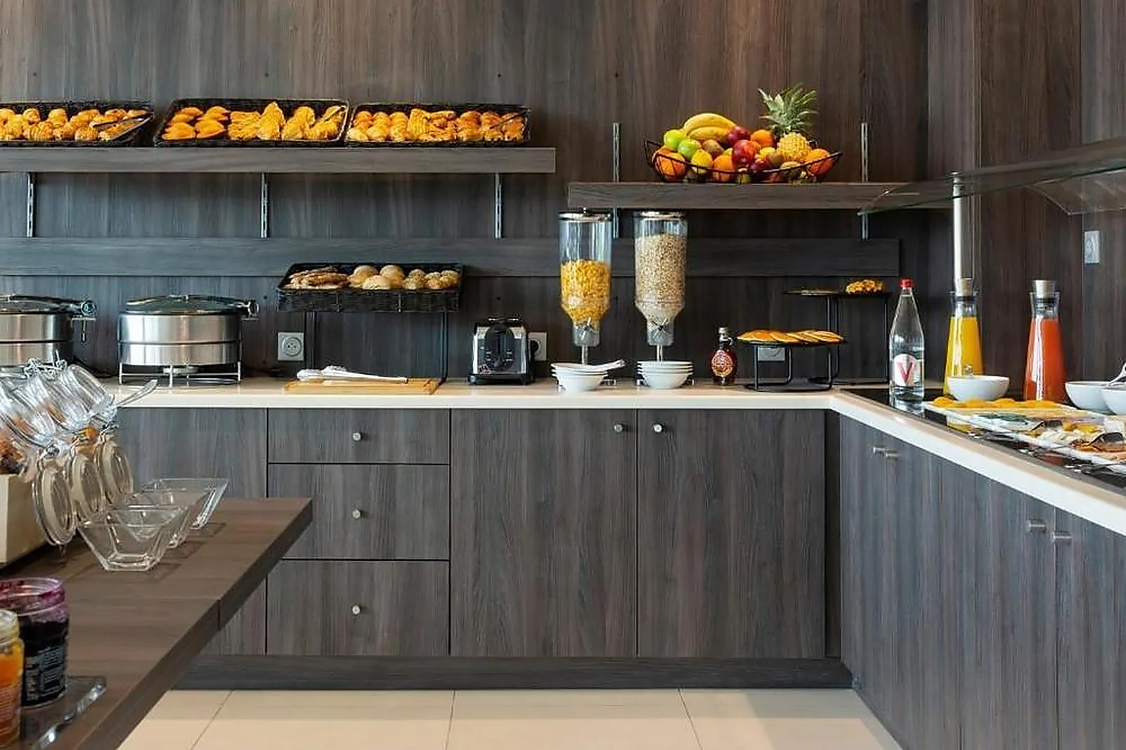 Lieux événementiels, HÔTEL ROI SOLEIL PRESTIGE PLAISIR