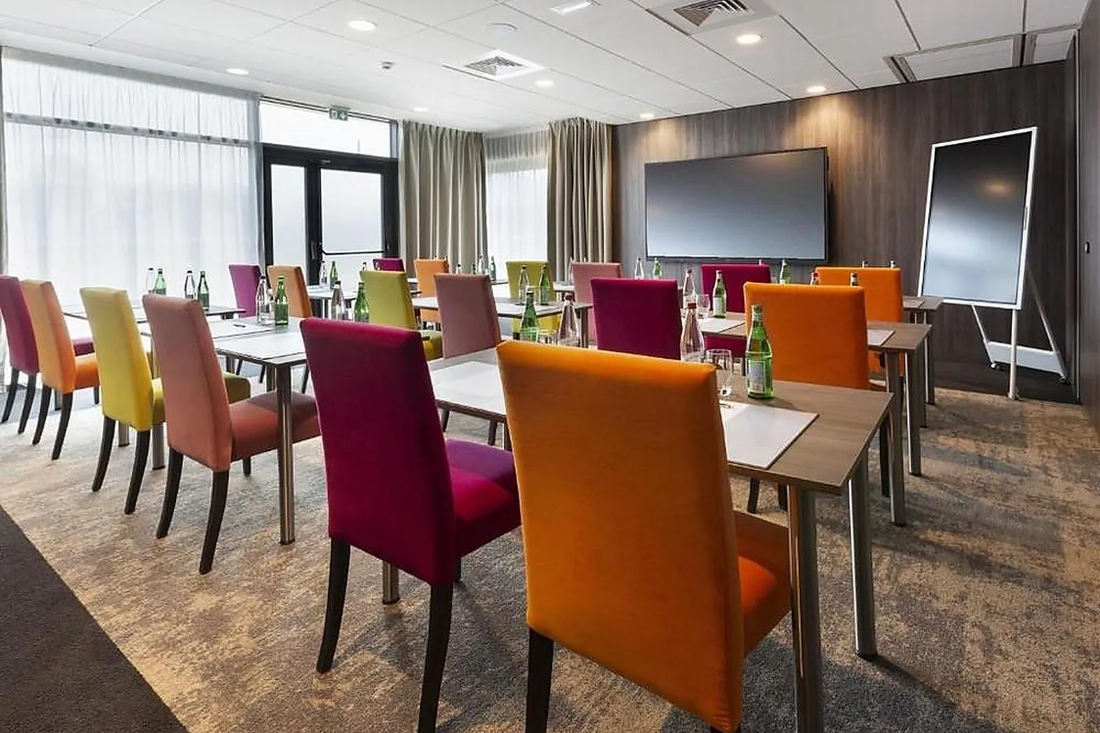 Lieux événementiels, HÔTEL ROI SOLEIL PRESTIGE PLAISIR