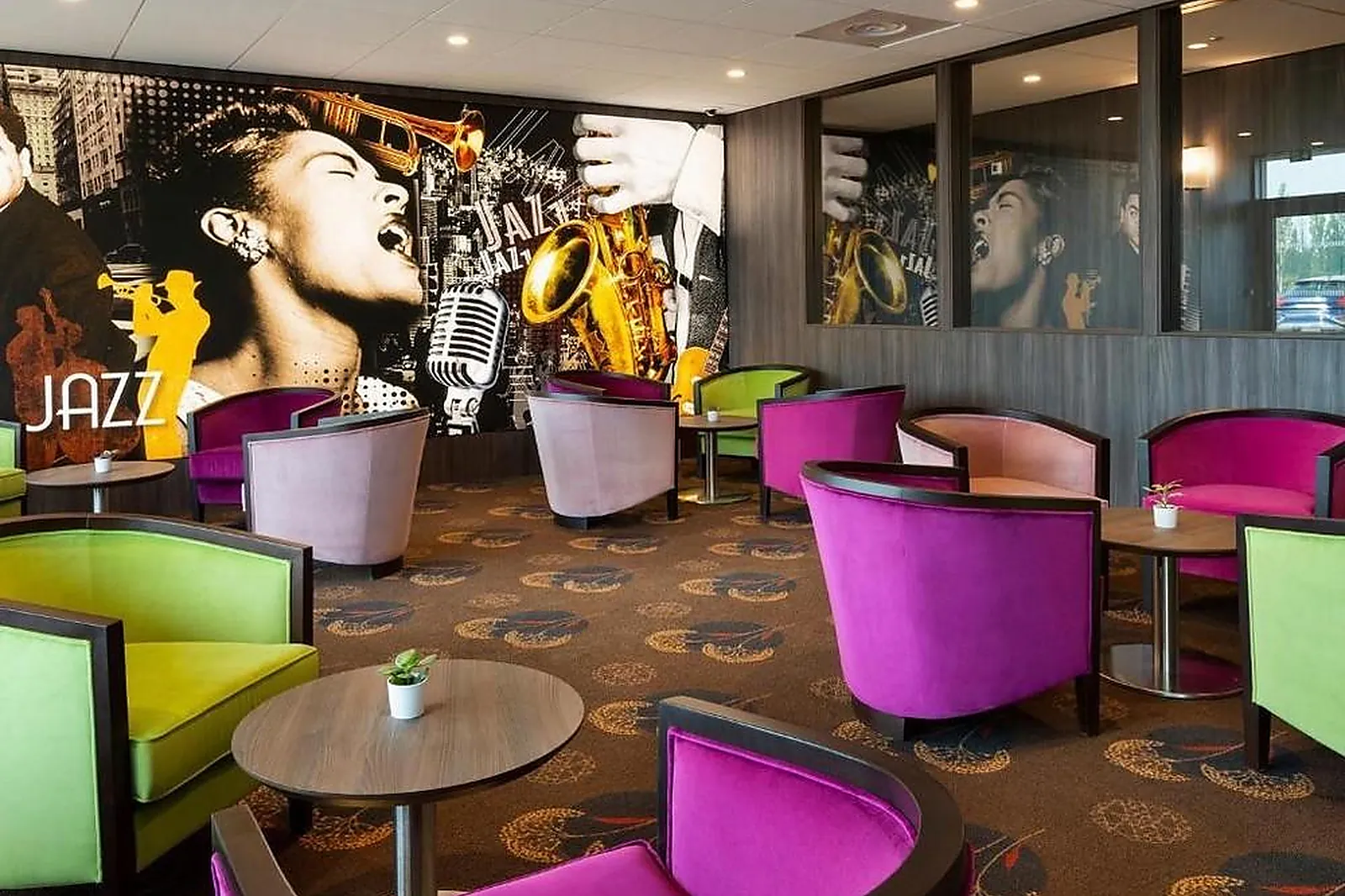 Lieux événementiels, HÔTEL ROI SOLEIL PRESTIGE PLAISIR