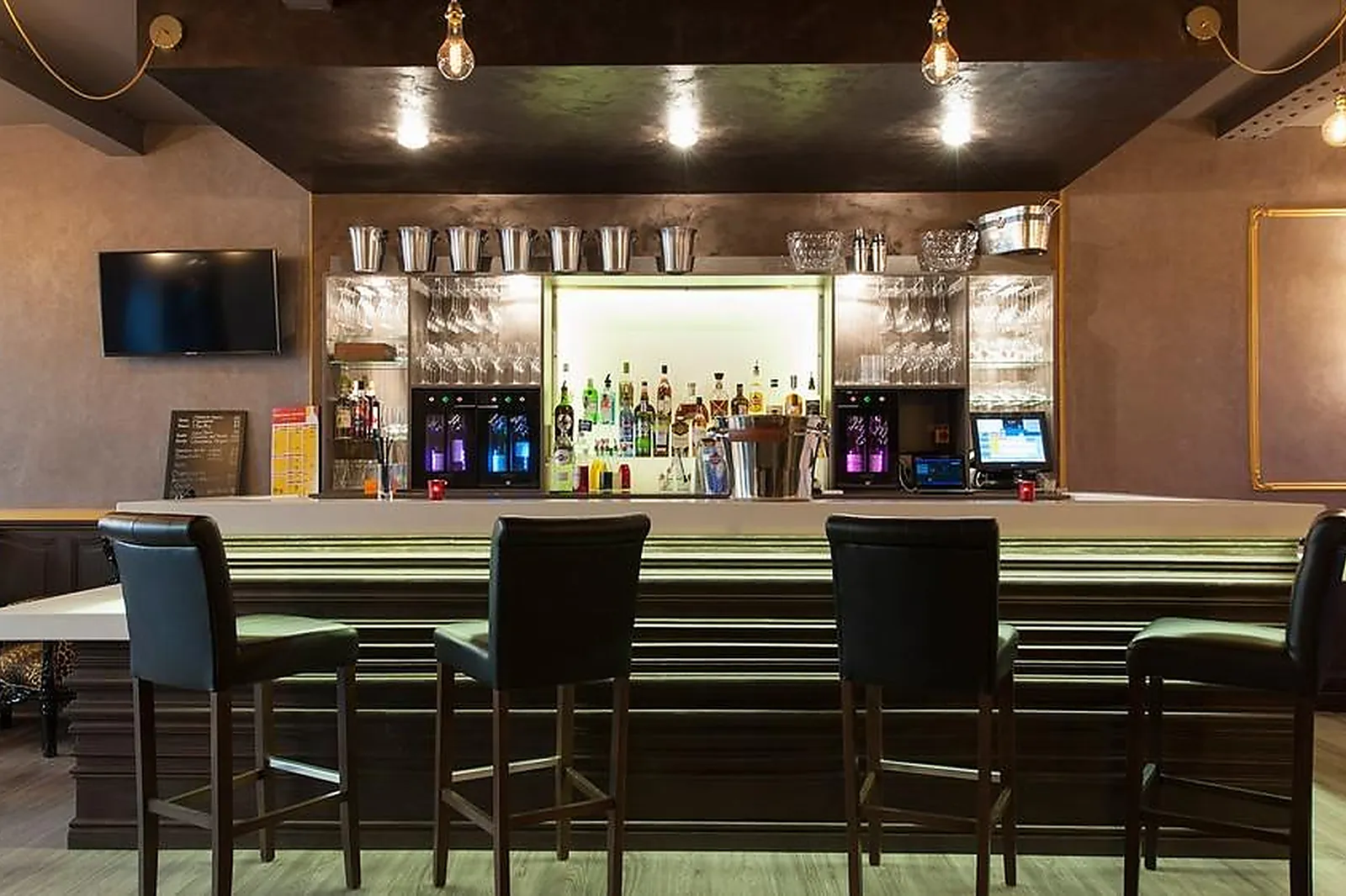 Lieux événementiels, HÔTEL SAINT-LOUIS