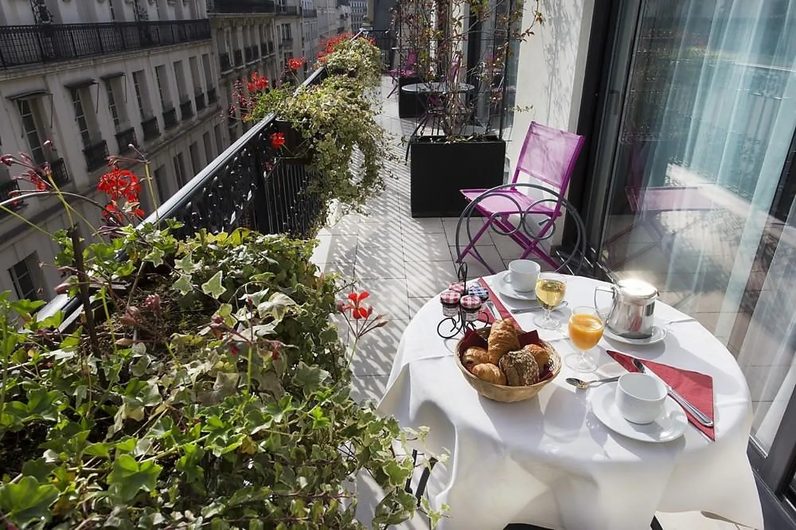 Lieux événementiels, HOTEL SAINT PÉTERSBOURG OPÉRA AND SPA