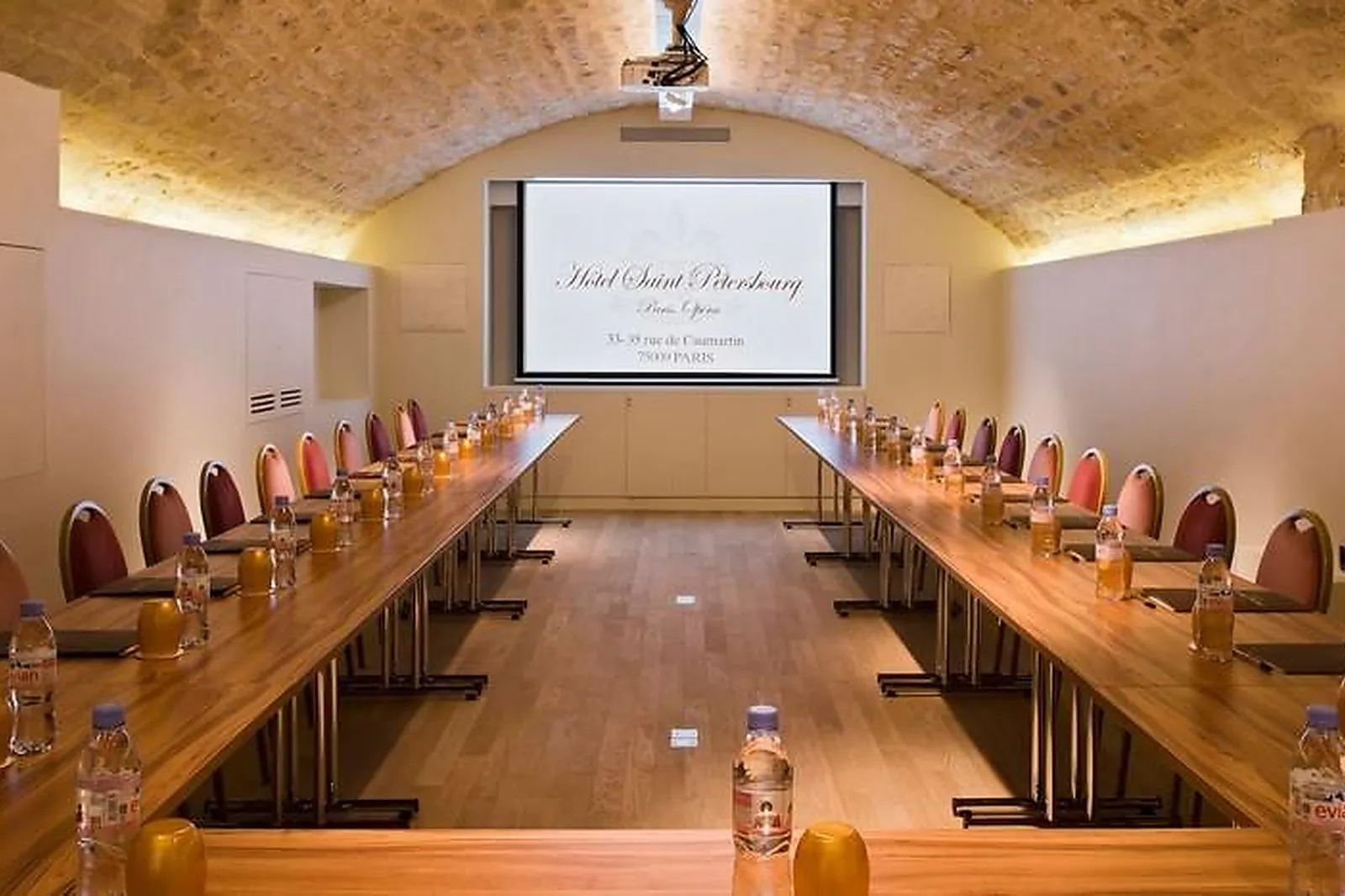 Lieux événementiels, HOTEL SAINT PÉTERSBOURG OPÉRA AND SPA