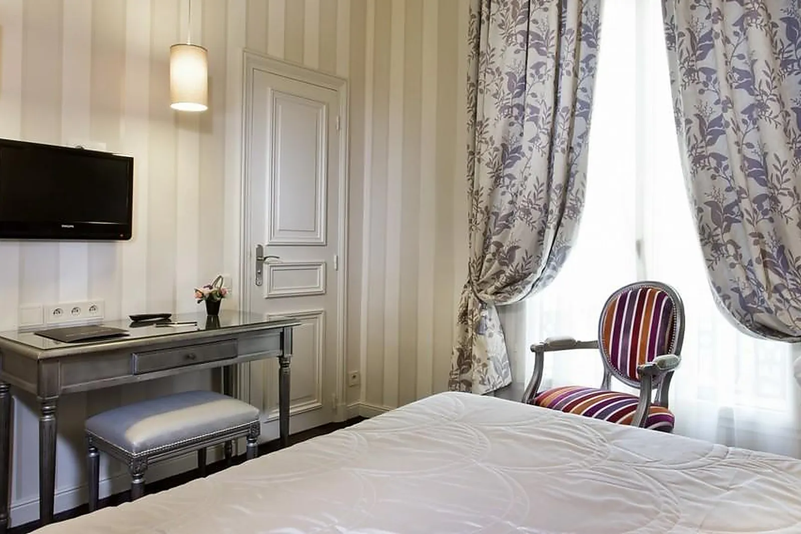 Lieux événementiels, HOTEL SAINT PÉTERSBOURG OPÉRA AND SPA