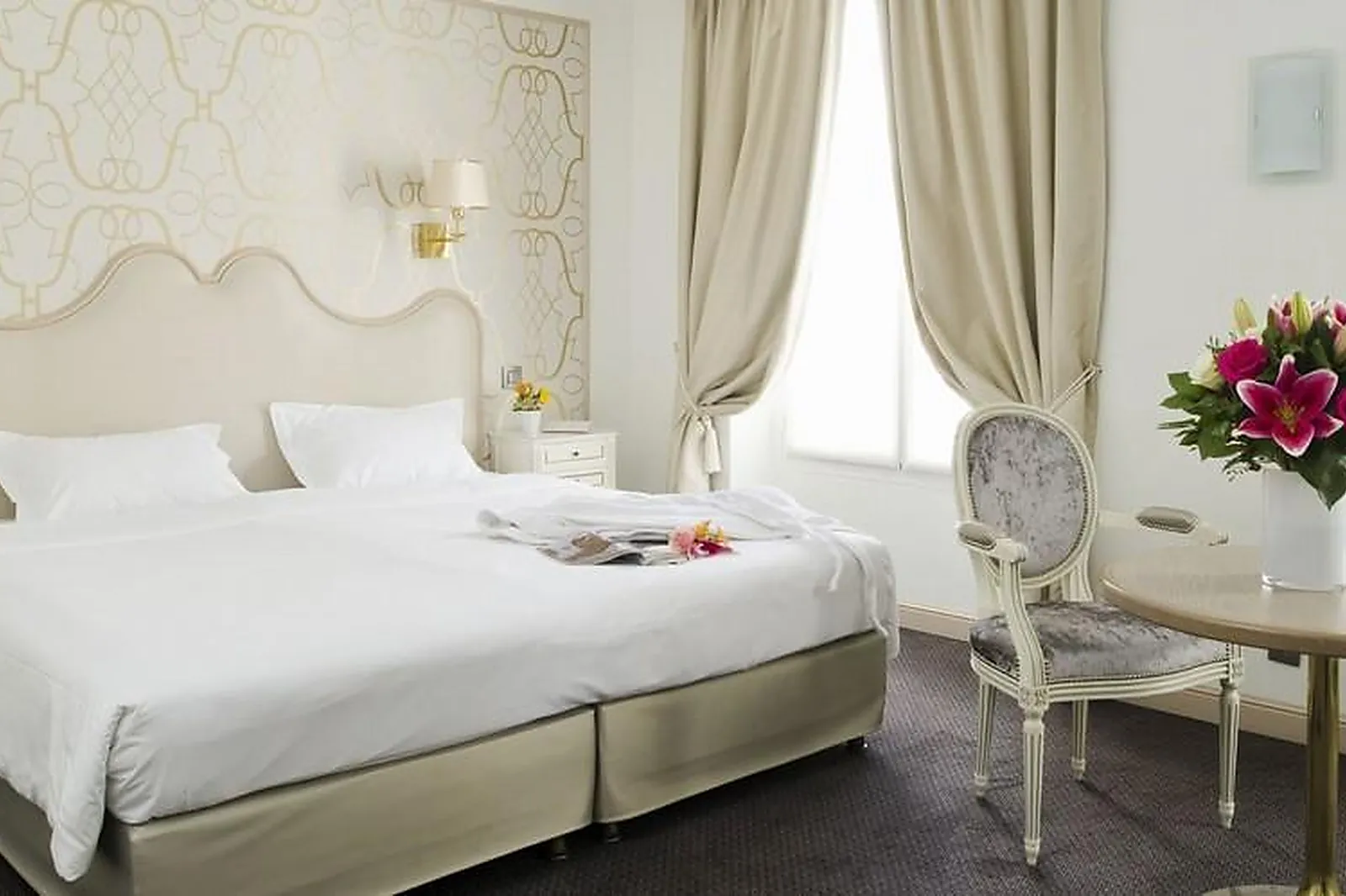 Lieux événementiels, HOTEL SAINT PÉTERSBOURG OPÉRA AND SPA