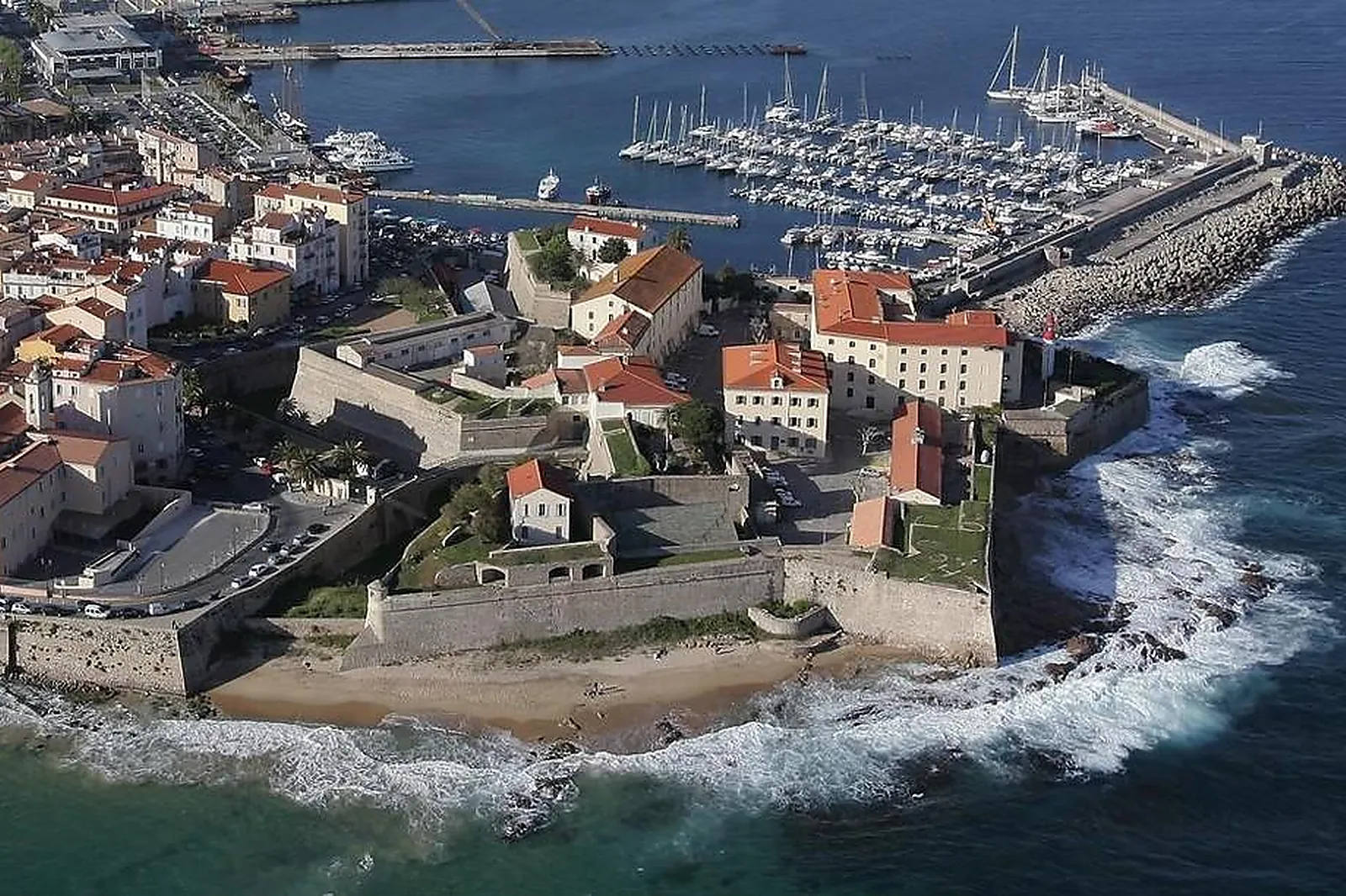 Lieux événementiels, HÔTEL SAN CARLU CITADELLE