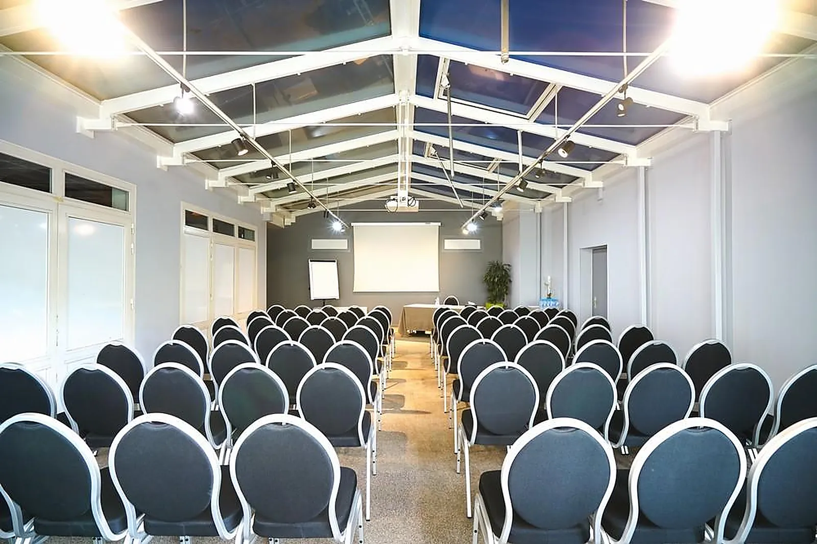 Lieux événementiels, HÔTEL SAPHIR