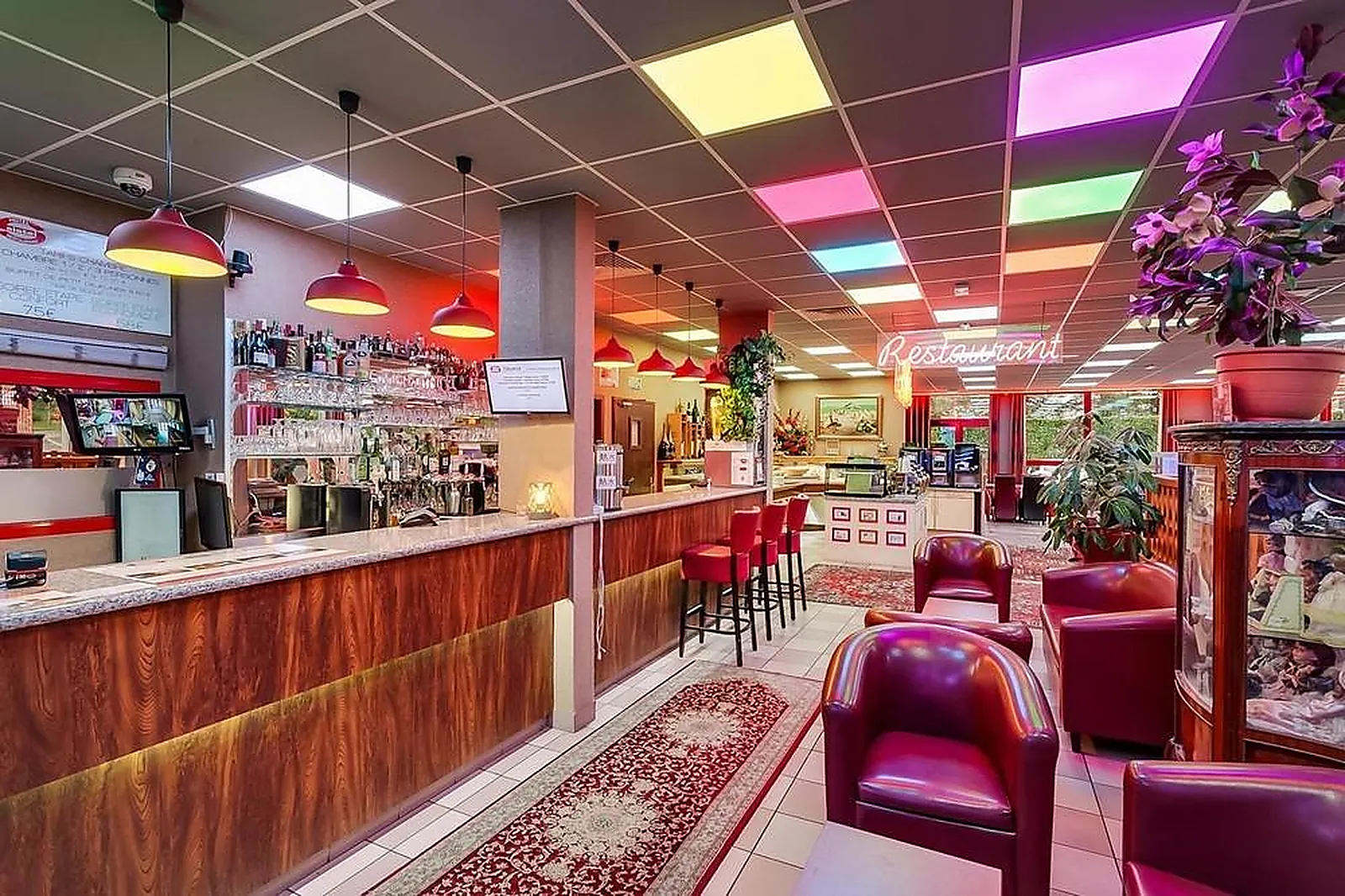 Lieux événementiels, HÔTEL SIATEL CHATEAUFARINE