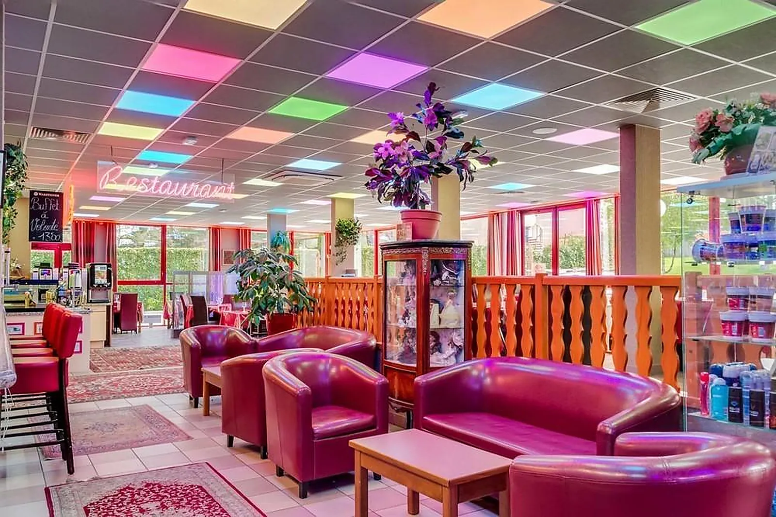 Lieux événementiels, HÔTEL SIATEL CHATEAUFARINE