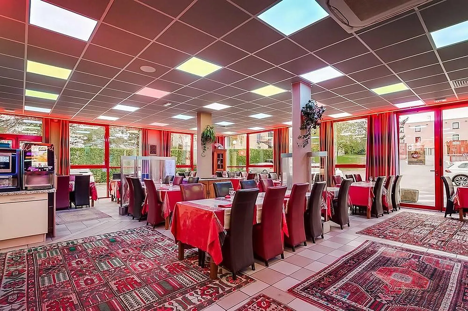 Lieux événementiels, HÔTEL SIATEL CHATEAUFARINE