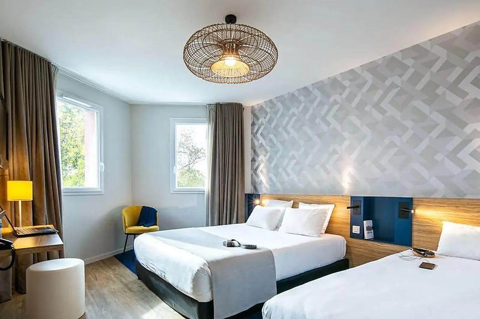 Lieux événementiels, HÔTEL THE ORIGINALS SAINT JAMES MONTAIGU