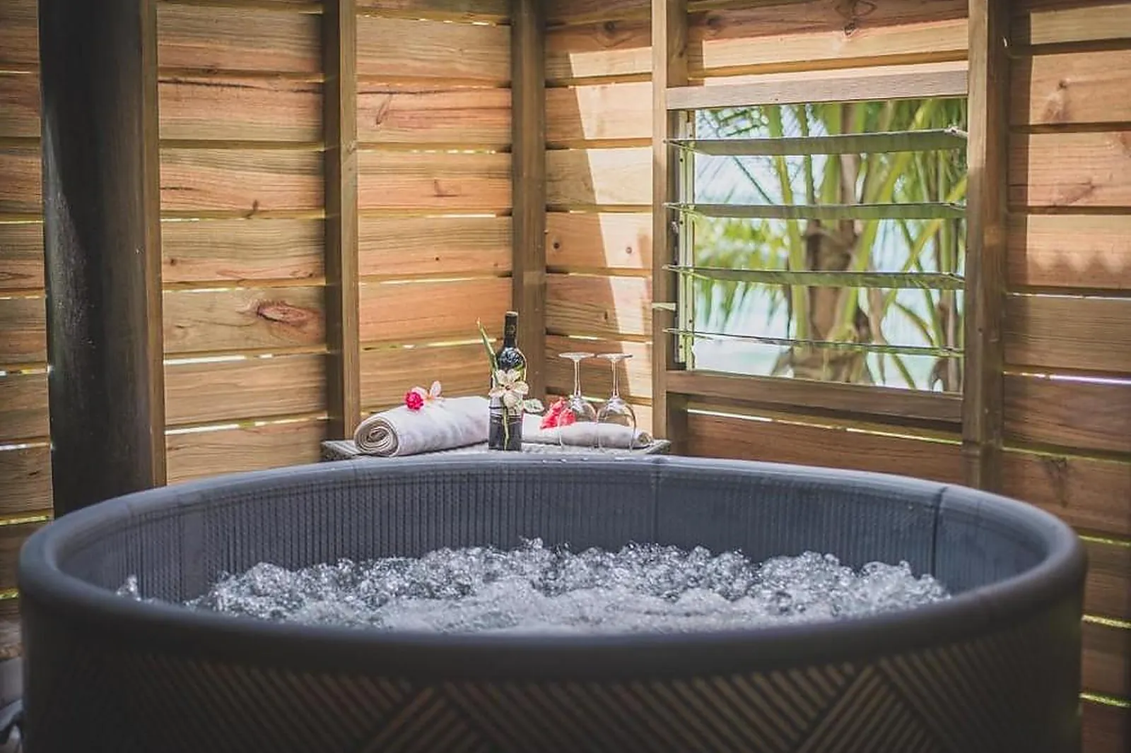 Lieux événementiels, HÔTEL TIETI