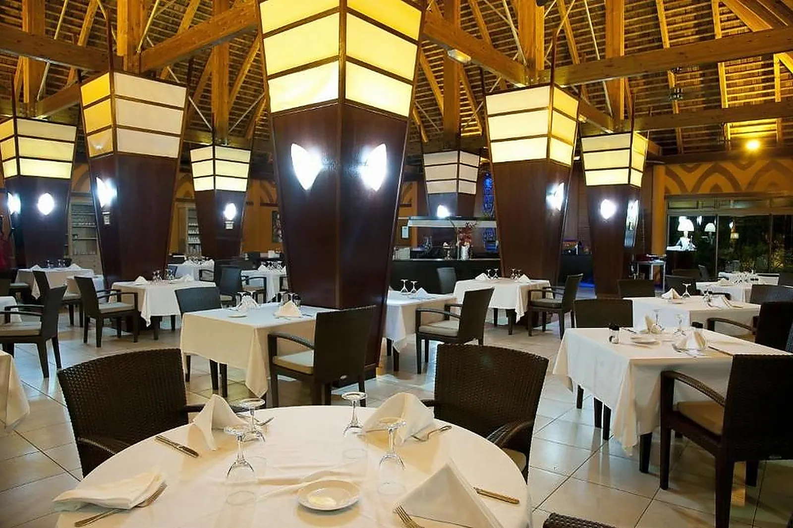 Lieux événementiels, HÔTEL TIETI