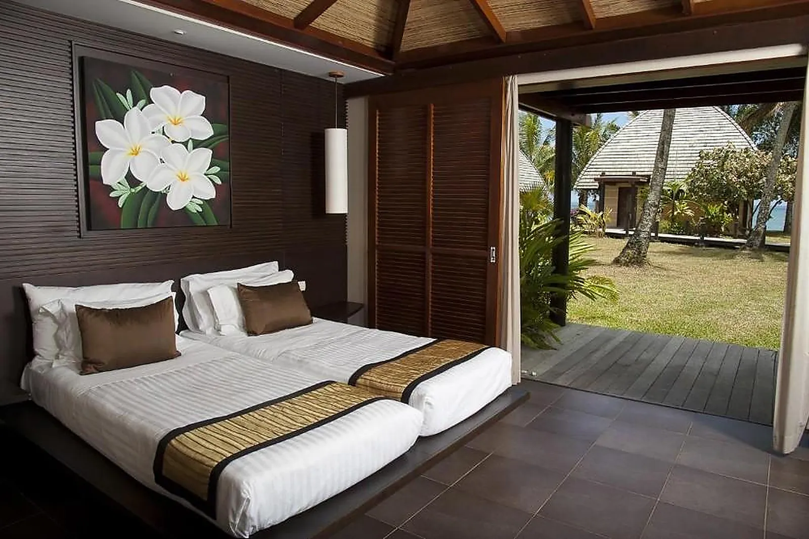 Lieux événementiels, HÔTEL TIETI