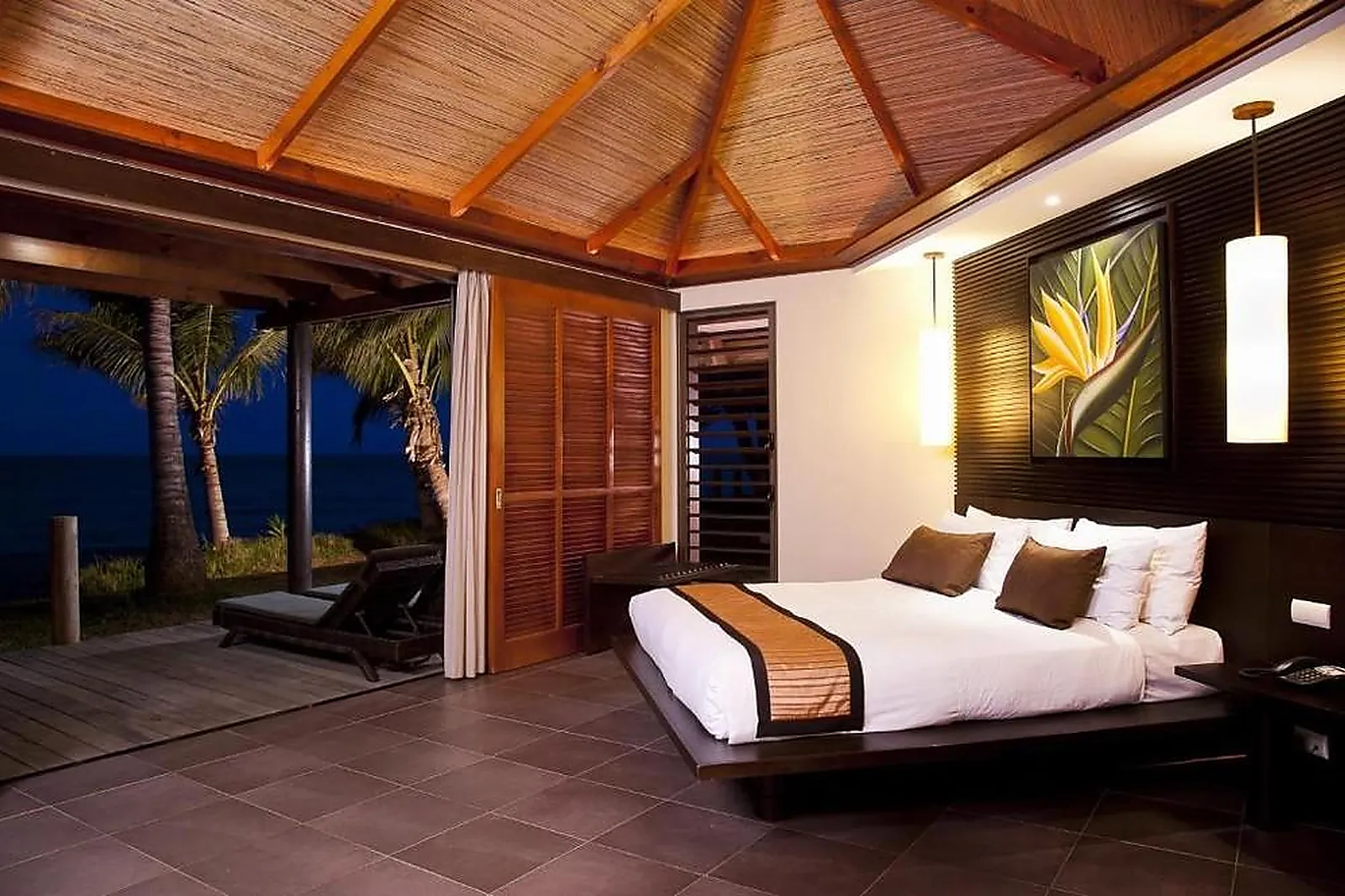 Lieux événementiels, HÔTEL TIETI