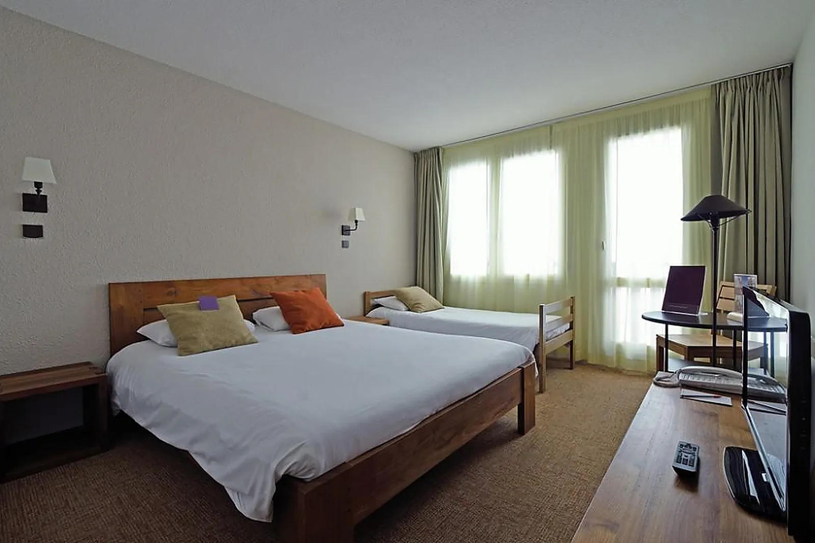 Lieux événementiels, HOTEL VACANCES BLEUES EDEN DES CIMES (BELLE PLAGNE 2100)