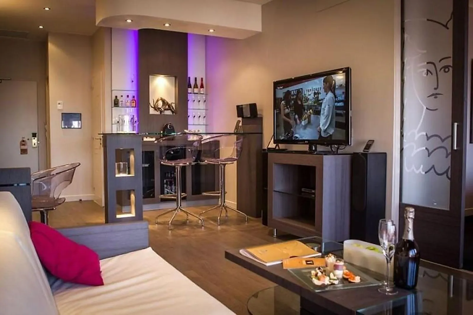 Lieux événementiels, HOTEL VATEL NÎMES