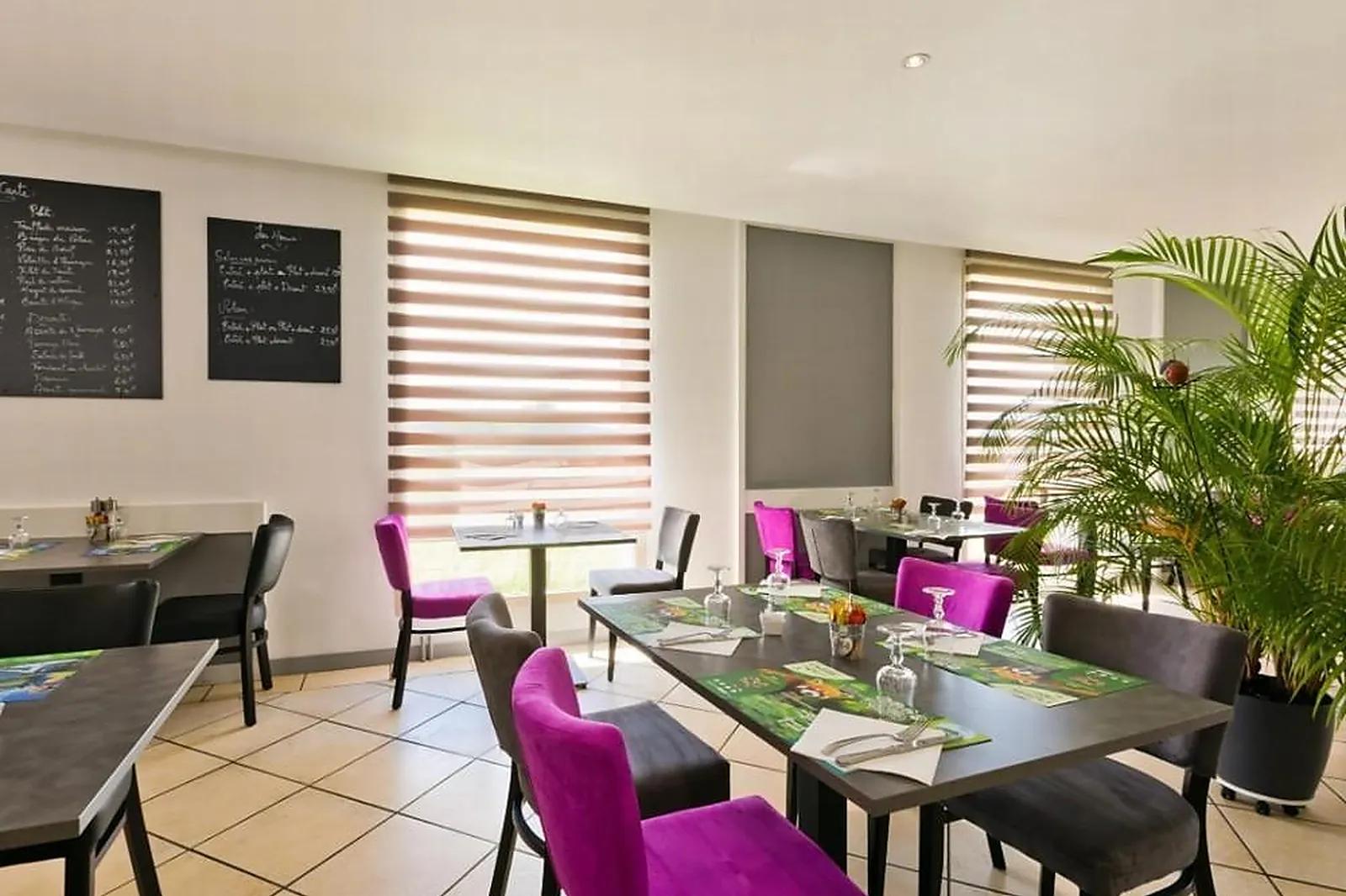 Lieux événementiels, HÔTEL VOLCAN SANCY