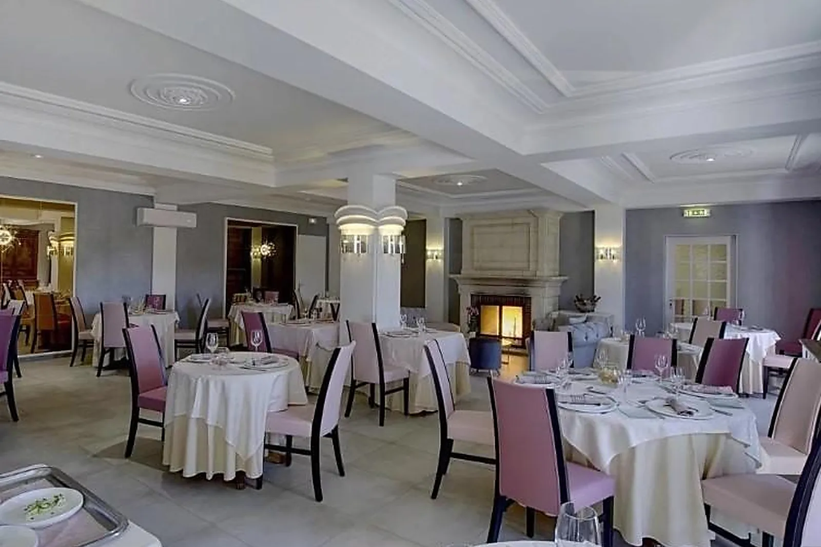 Lieux événementiels, HÔTEL AUX MAISONS