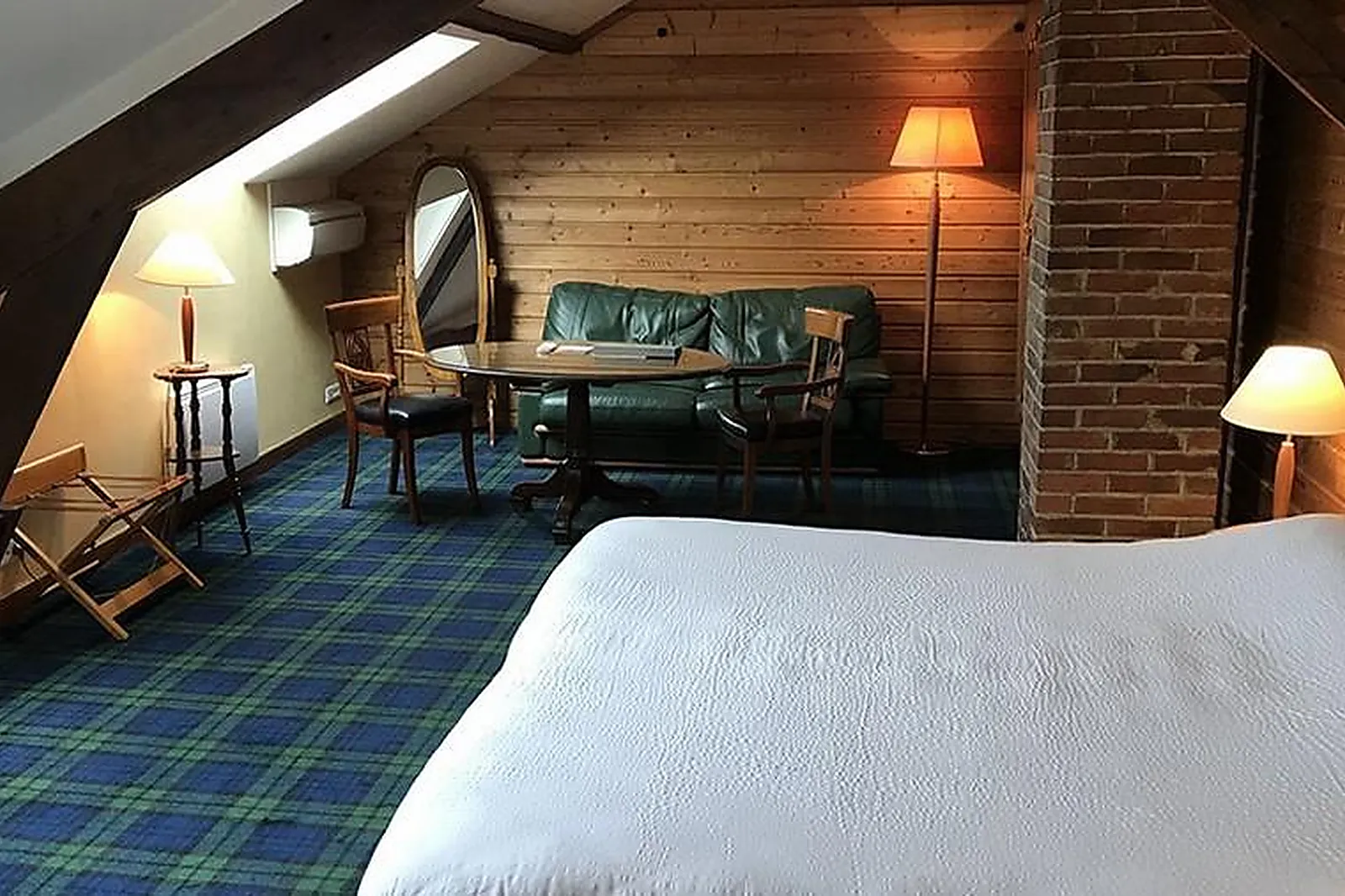 Lieux événementiels, HÔTEL D'ANGLETERRE CHÂLONS-EN-CHAMPAGNE