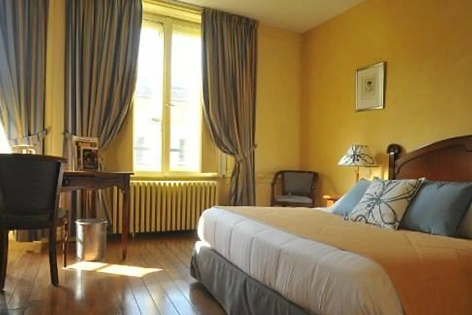 Lieux événementiels, HÔTEL D'HAUSSONVILLE