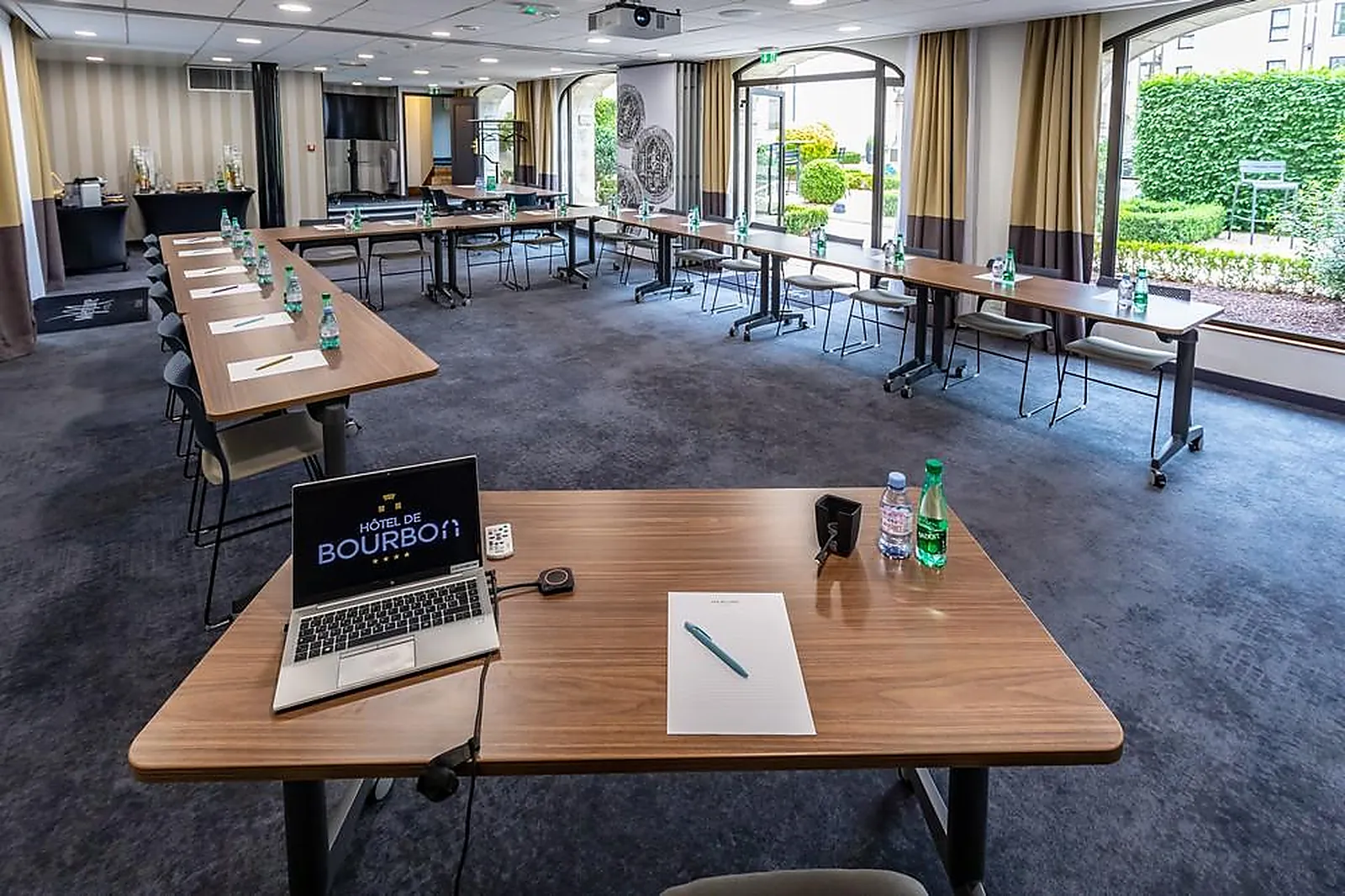 Lieux événementiels, HÔTEL DE BOURBON - MERCURE BOURGES