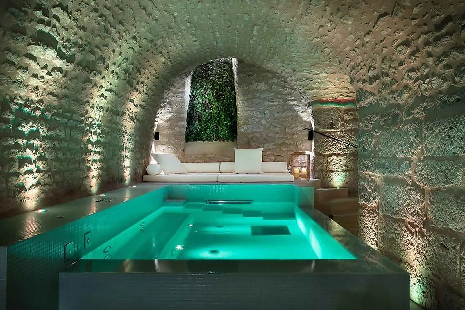 Lieux événementiels, HOTEL DE FRANCE ANGERVILLE