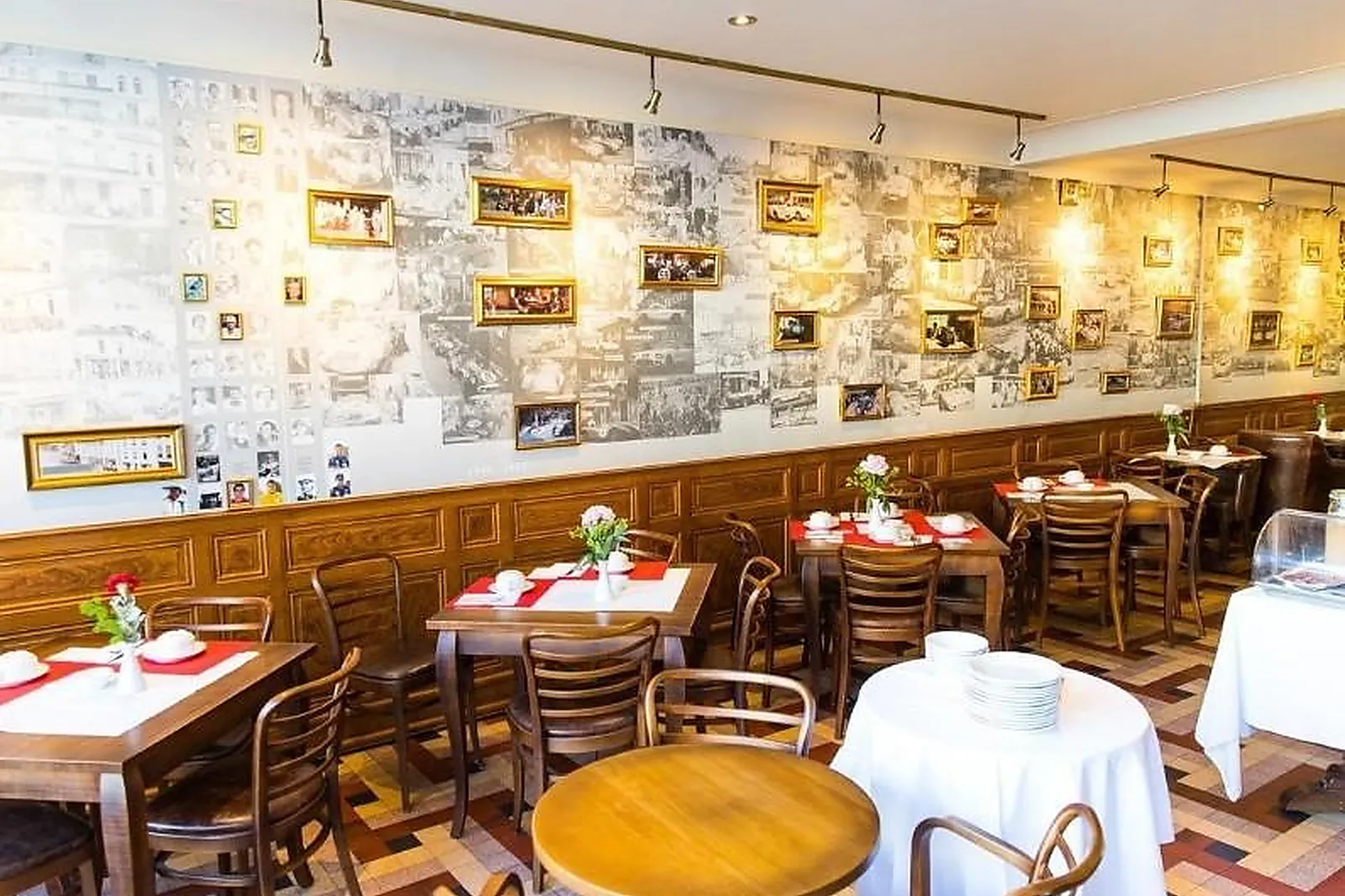 Lieux événementiels, HÔTEL DE FRANCE LA CHARTRE-SUR-LE-LOIR