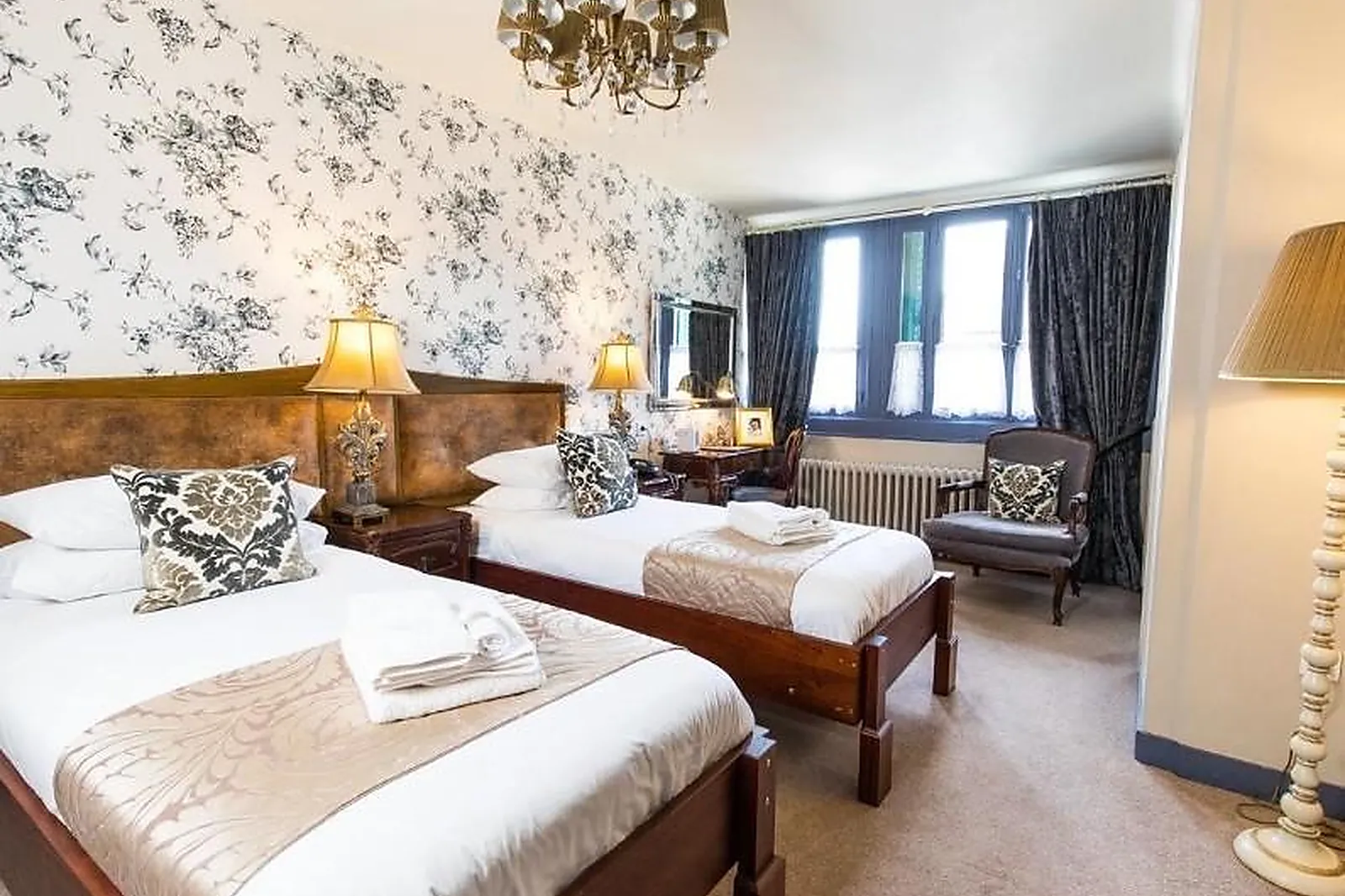 Lieux événementiels, HÔTEL DE FRANCE LA CHARTRE-SUR-LE-LOIR