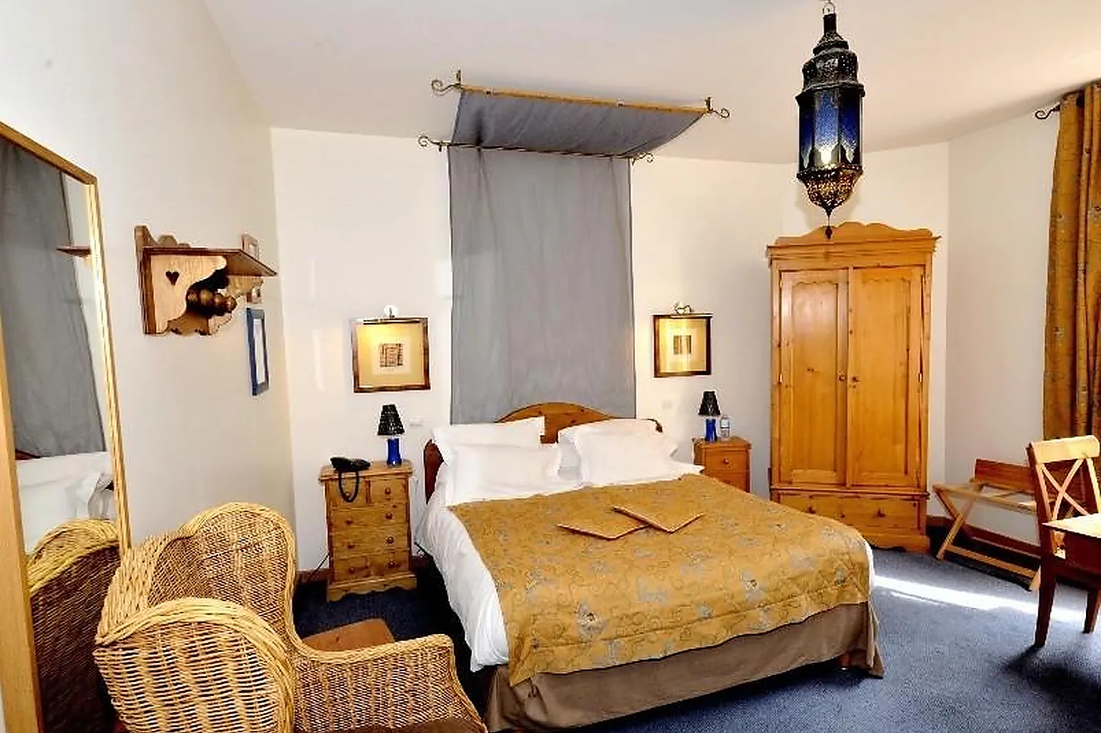 Lieux événementiels, HÔTEL DE LA CHAPELLE