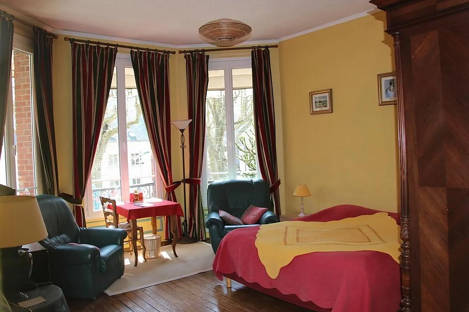 Lieux événementiels, HÔTEL DE PARIS