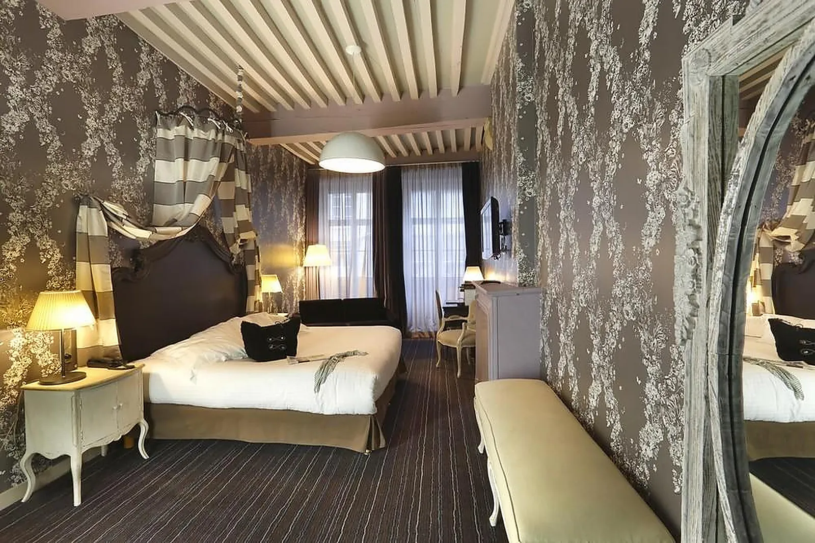 Lieux événementiels, HÔTEL DE PARIS BESANÇON