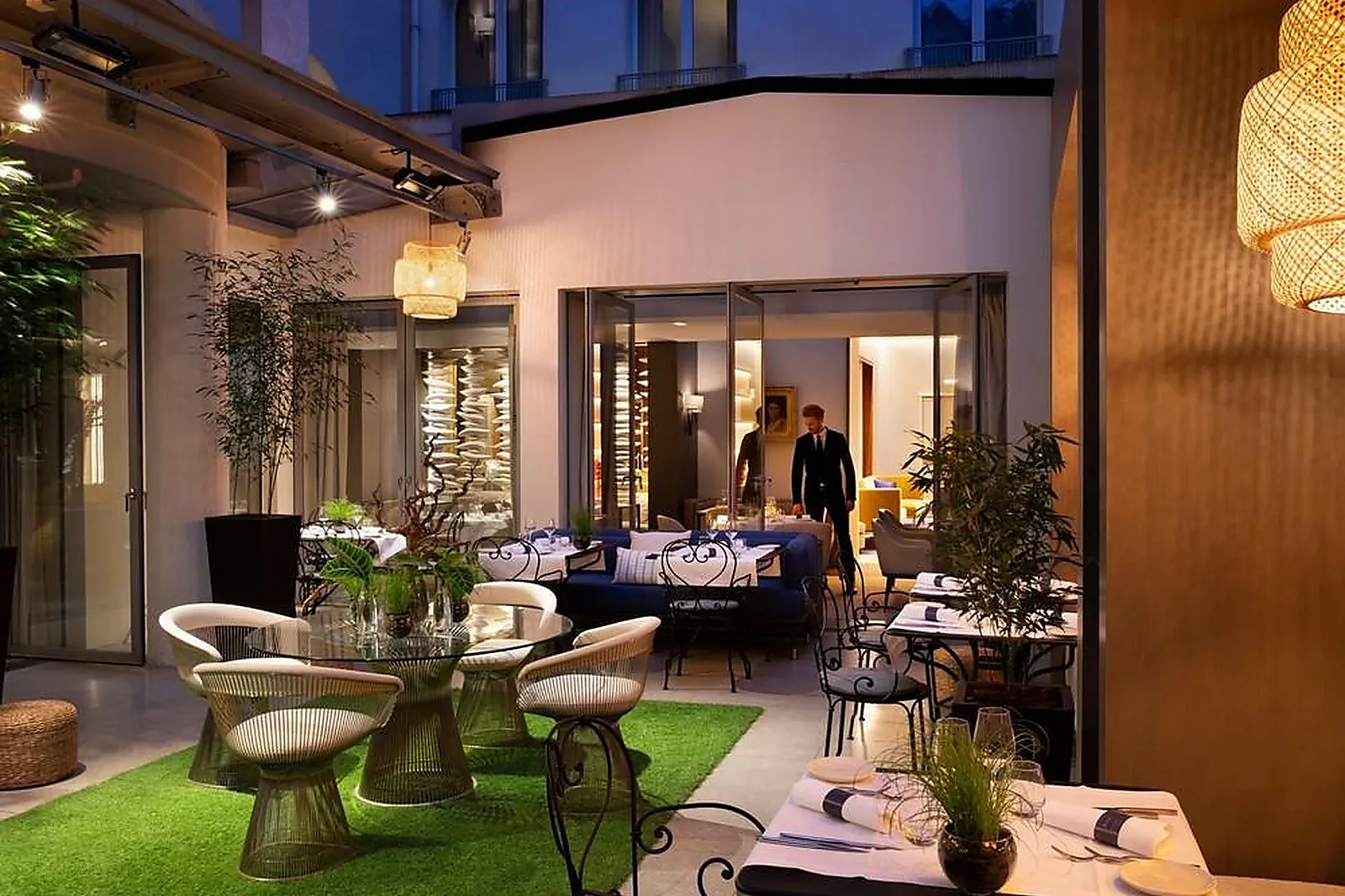 Lieux événementiels, HOTEL DE SERS