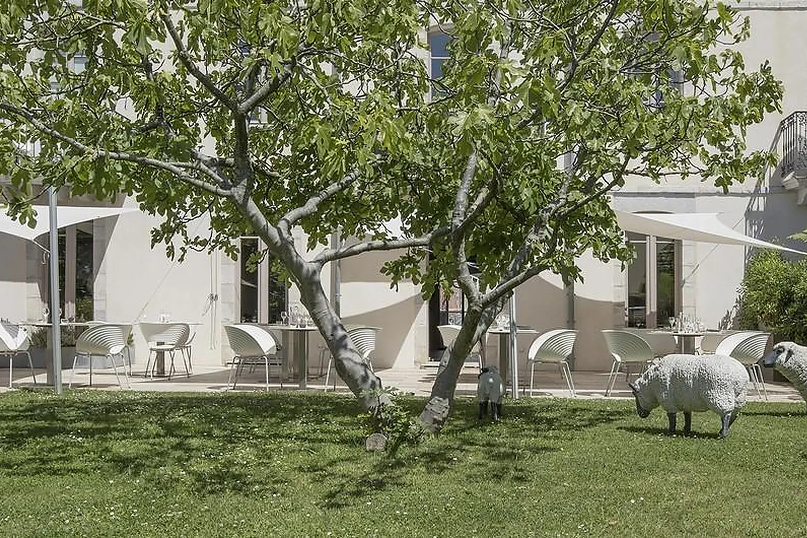 Lieux événementiels, HÔTEL DE SILHOUETTE