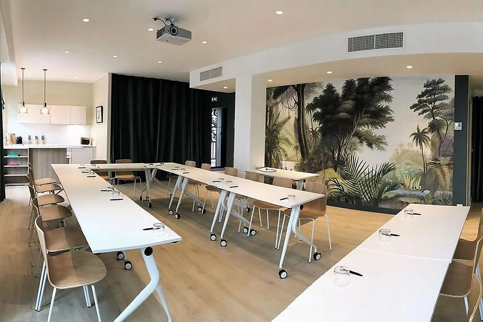 Lieux événementiels, HÔTEL DE SILHOUETTE