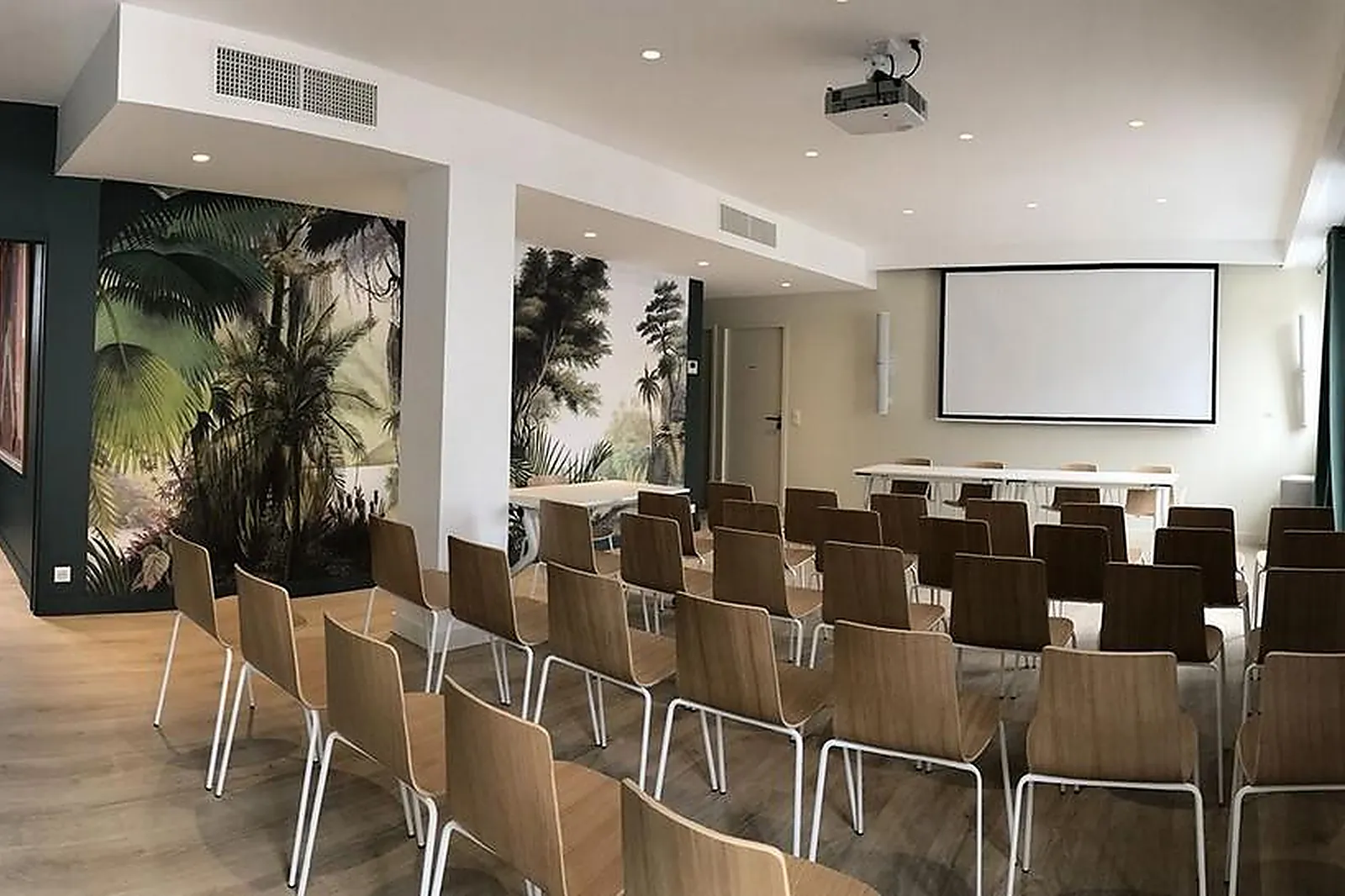 Lieux événementiels, HÔTEL DE SILHOUETTE